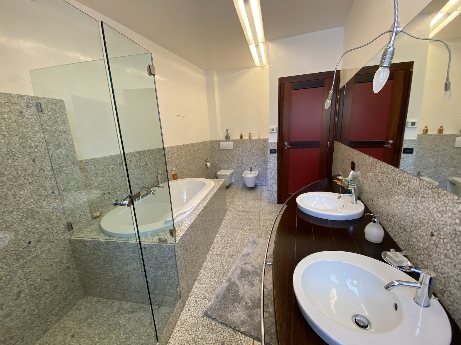 15b. Bagno notte.jpg