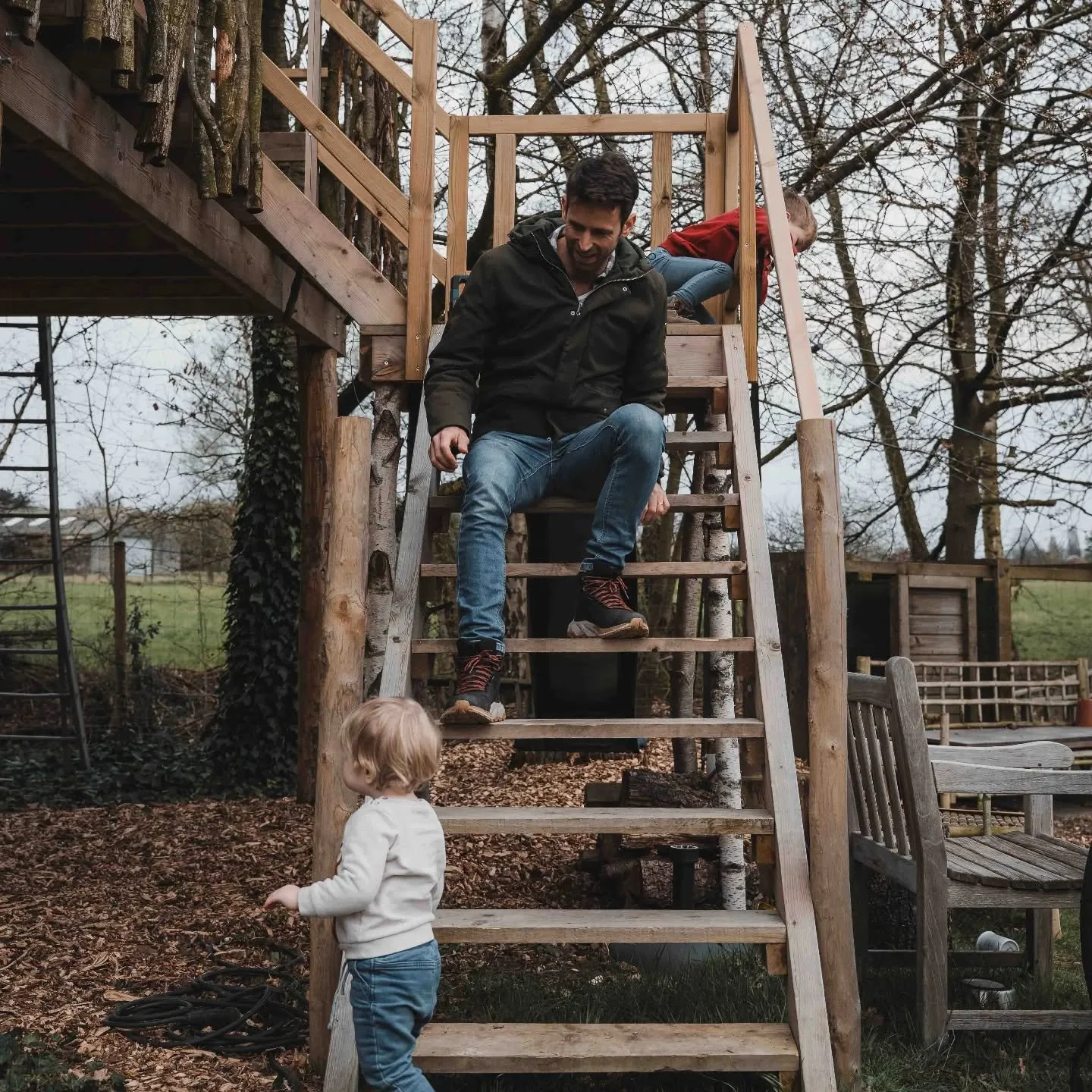 Officieel nog in aanbouw. Volgens de kinderen: helemaal klaar! 👌🌲

#boomhut #boombazen #bouweninhetgroen #speelboomhut #houtbouw