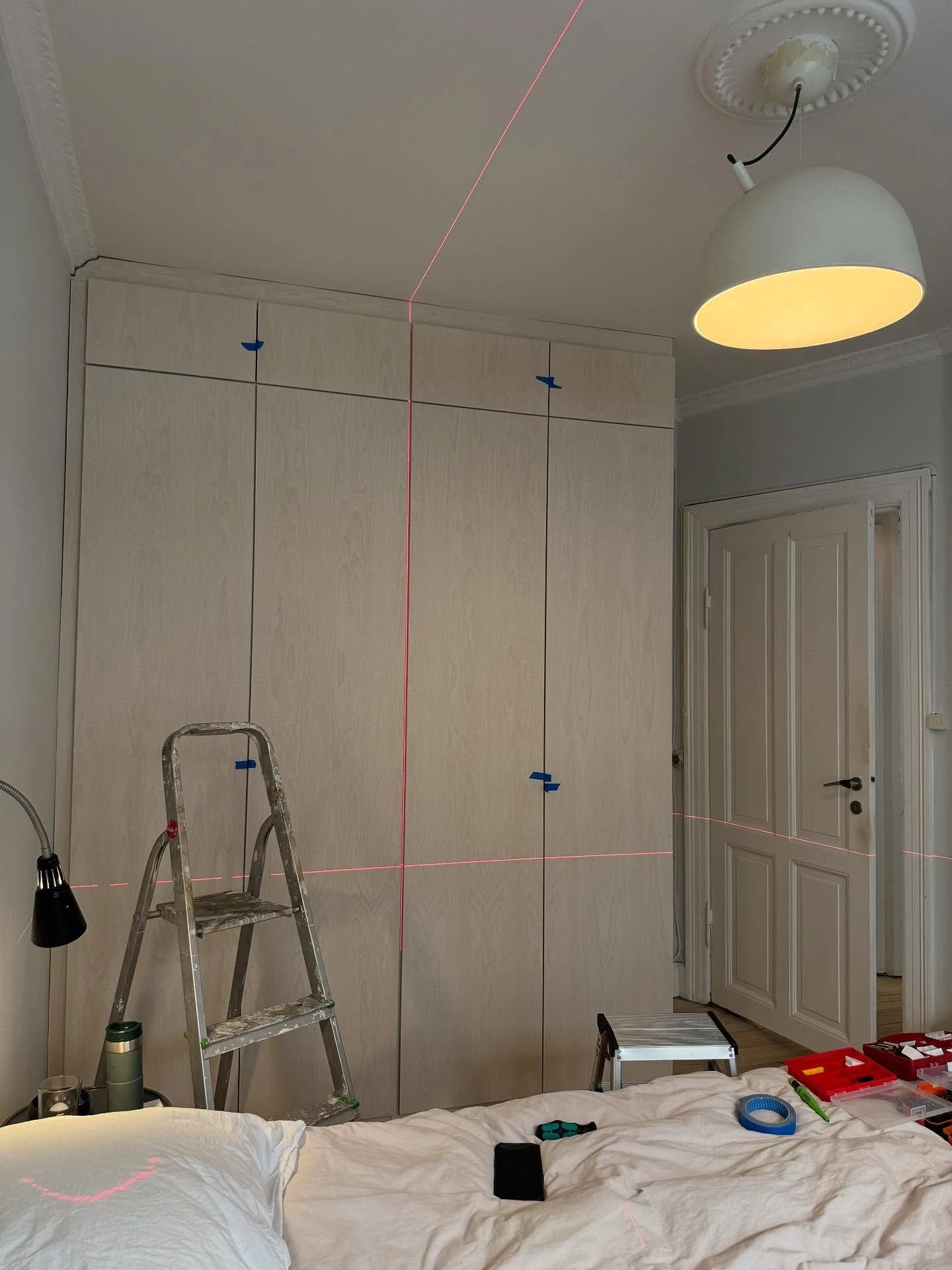 In progress&hellip;.✨🕰️ Gode ting tager tid. Og nok ogs&aring; en anelse mindre &aelig;stetisk end resultatet. Men processer er ogs&aring; fede, l&aelig;rerige og til tider ogs&aring; besv&aelig;rlige😅 Ikke destro mindre elsker jeg hvert projekt je