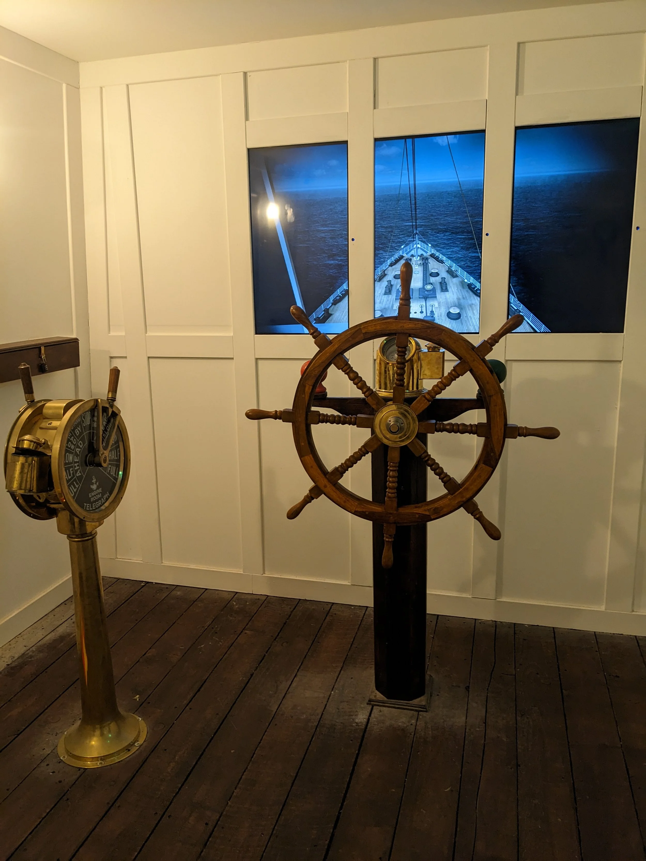 Titanic steering wheel.jpg