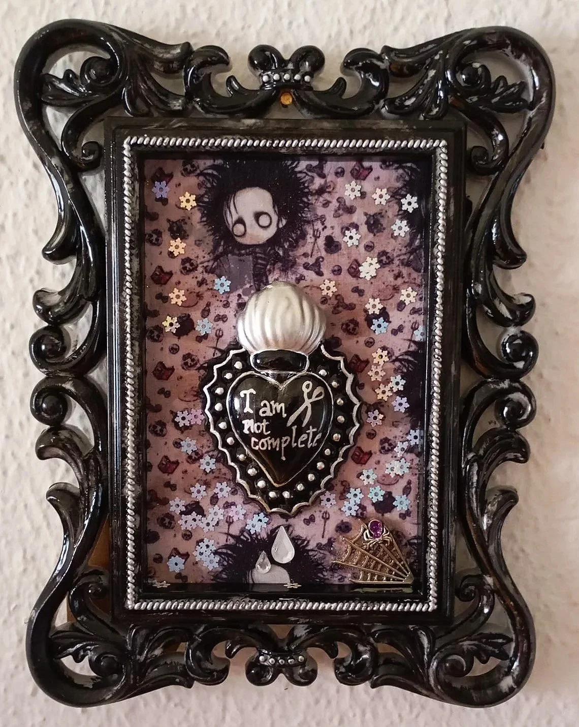 #18 EDWARD
22x17cm
SOLD OUT