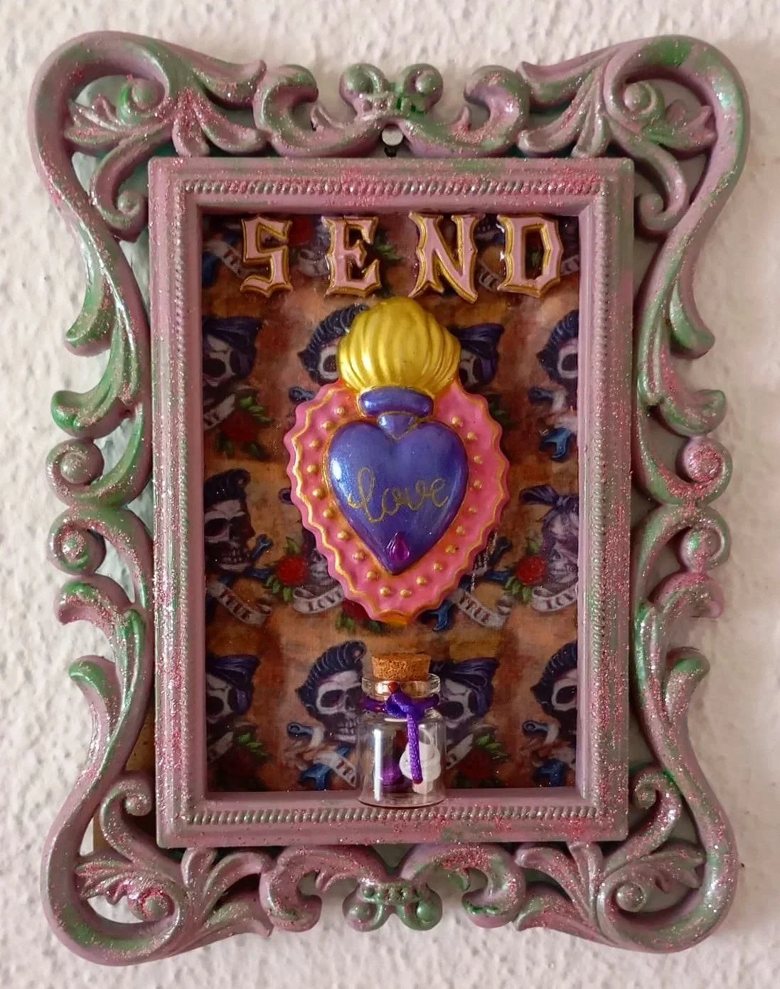 #23 SEND LOVE
22x17cm
SOLD OUT