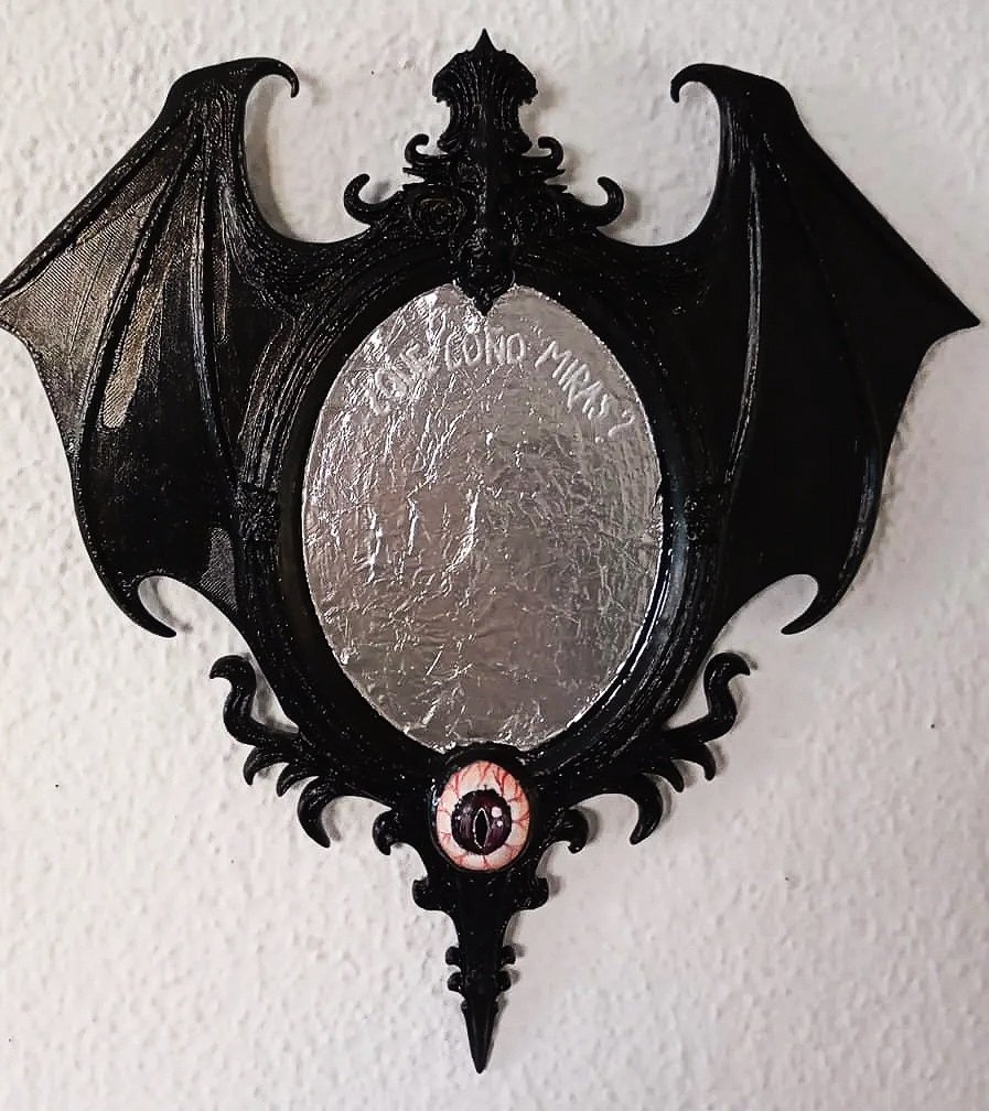 ¿QUE COÑO MIRAS? 30x26cm
SOLD