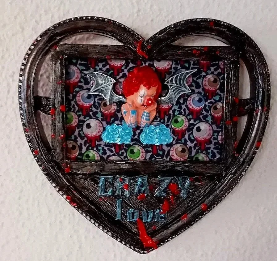 #8 CRAZY LOVE 22x22cm
50€