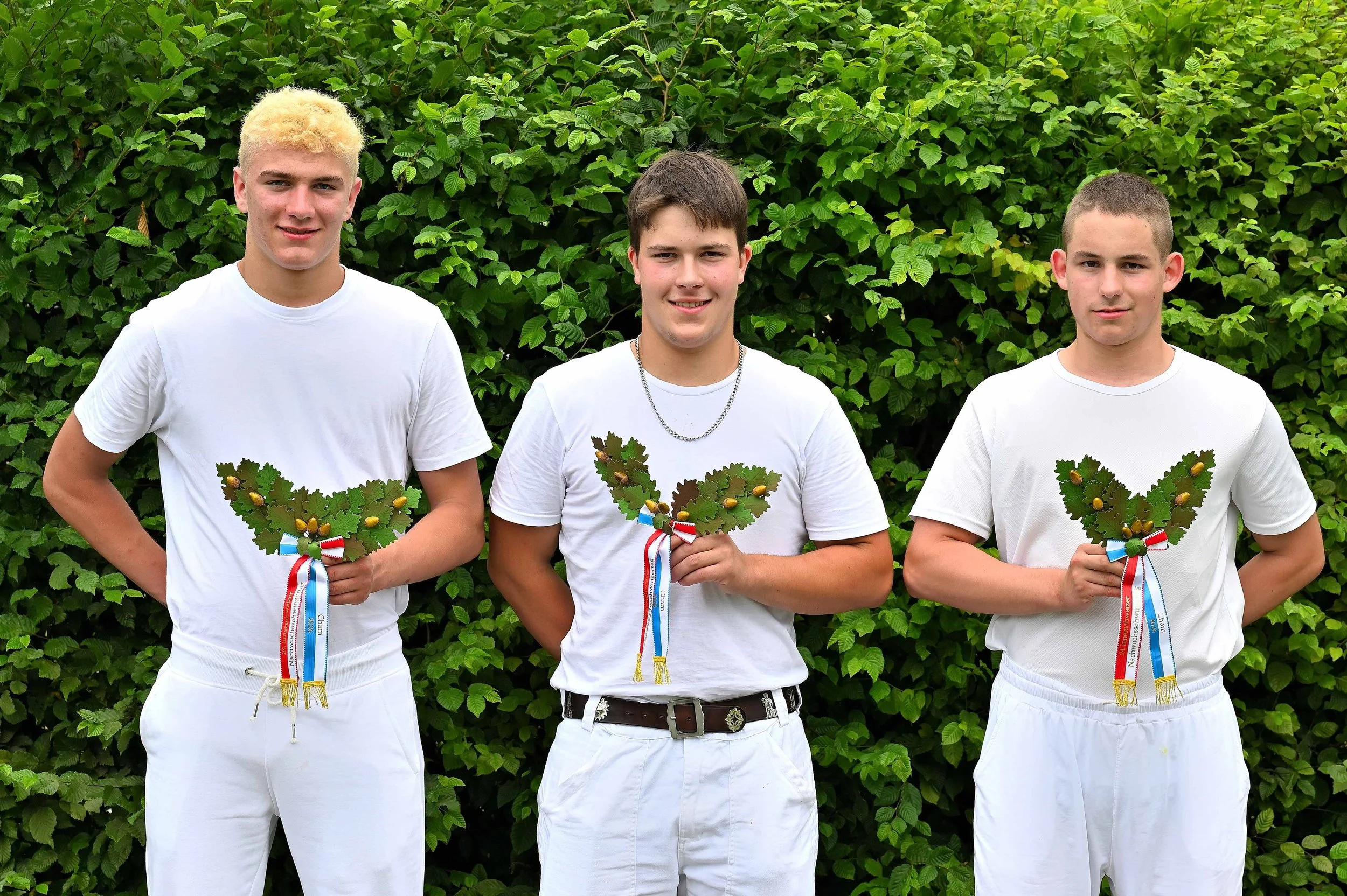 Foto 3 Auszeichungsgewinner.JPG