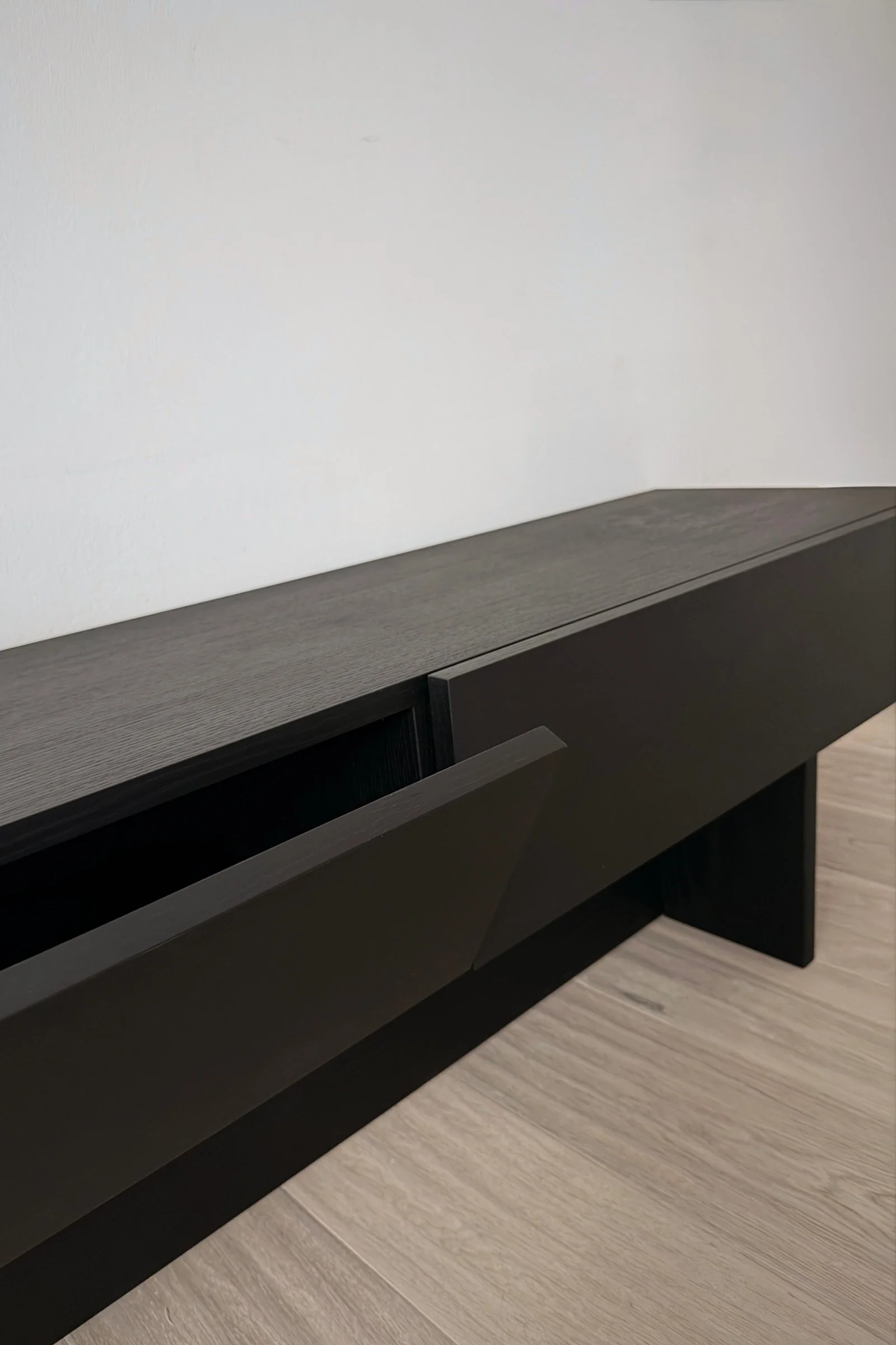 ELENA SCHADT Bespoke Interior Design Lowboard 