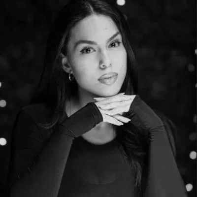 Nikki Marie: The Plug (Online)