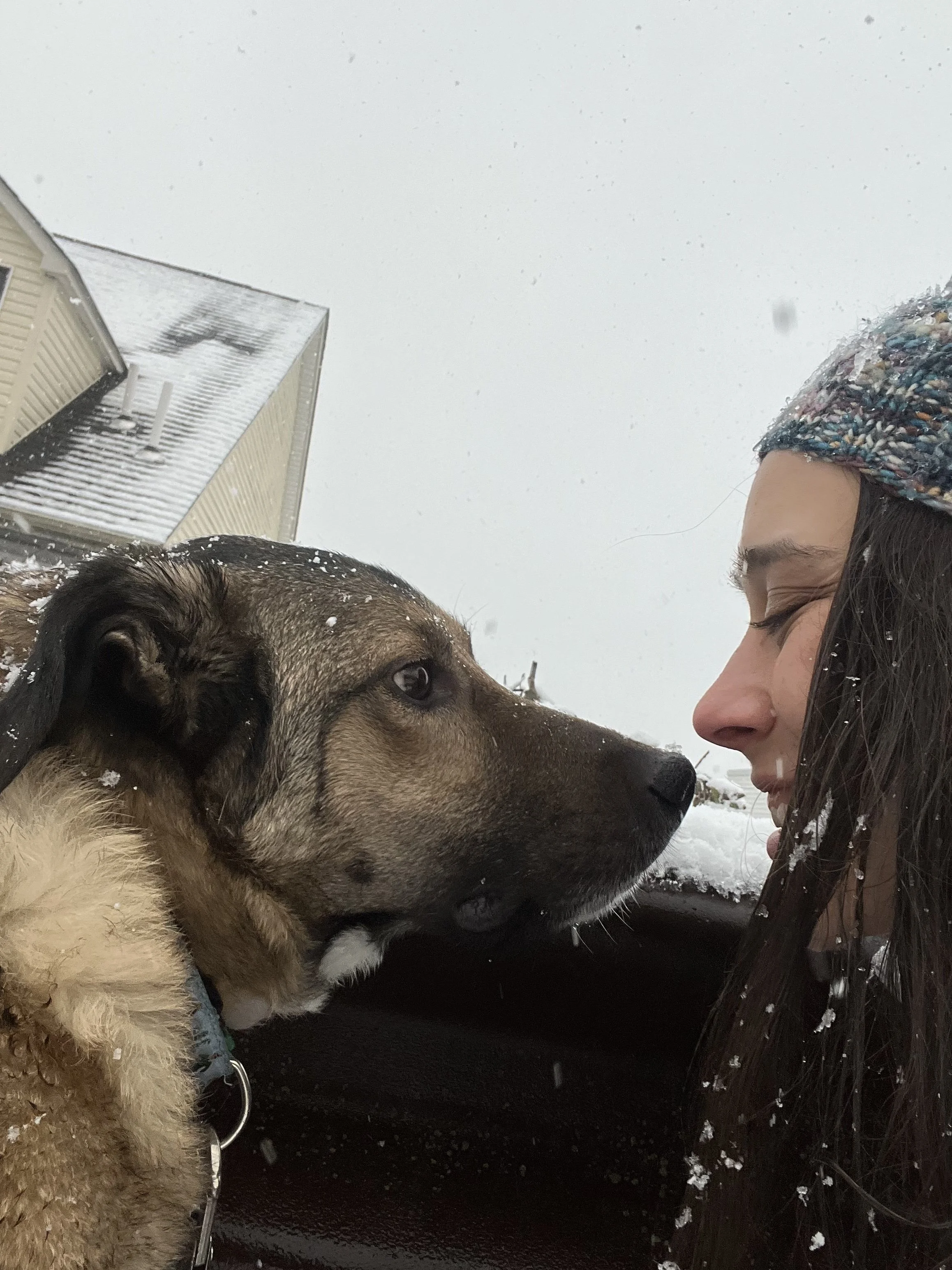 Syuk and Kieran Snow.jpg