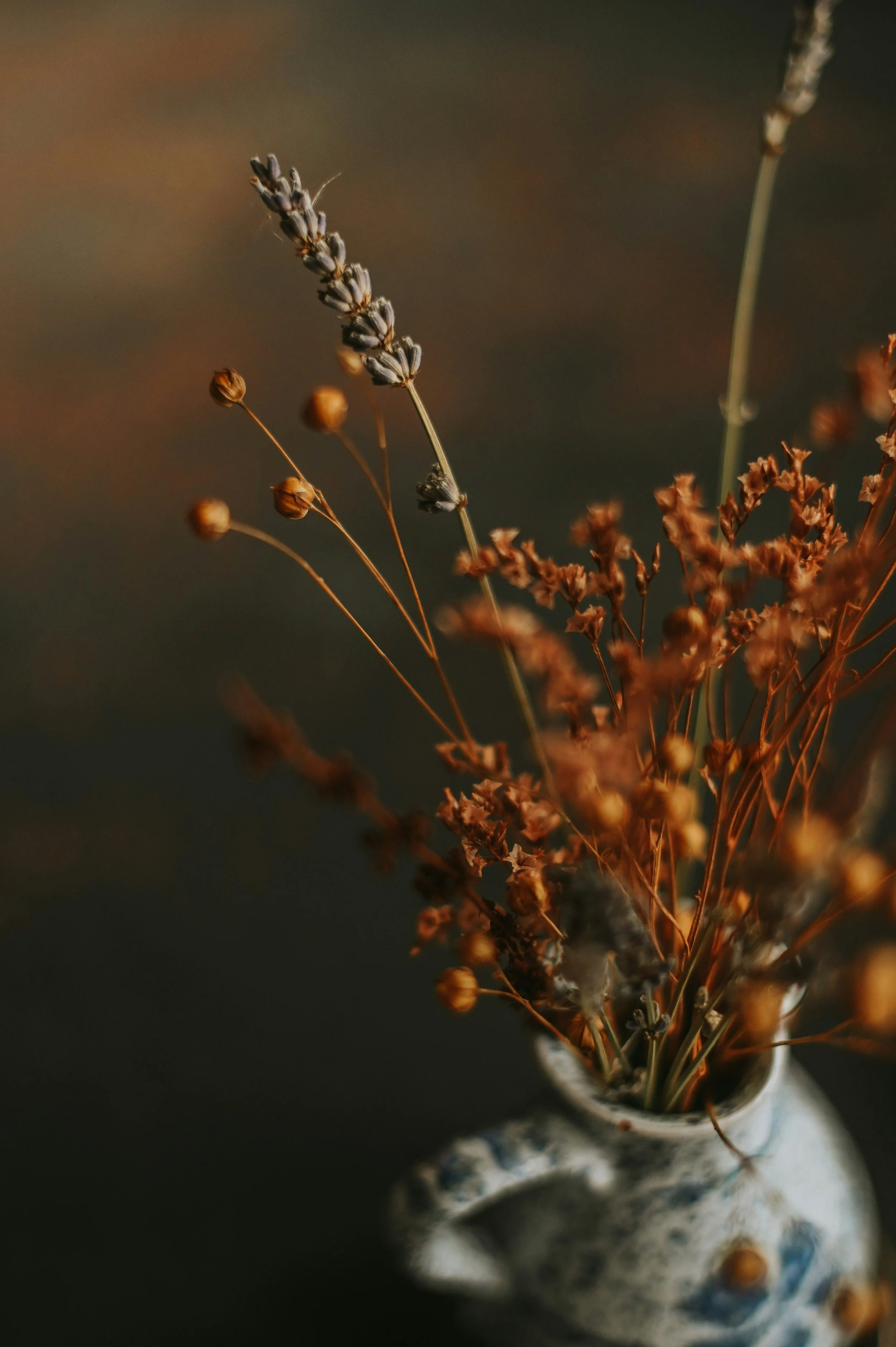 dried flowers in Vancouver religious trauma therapist's office