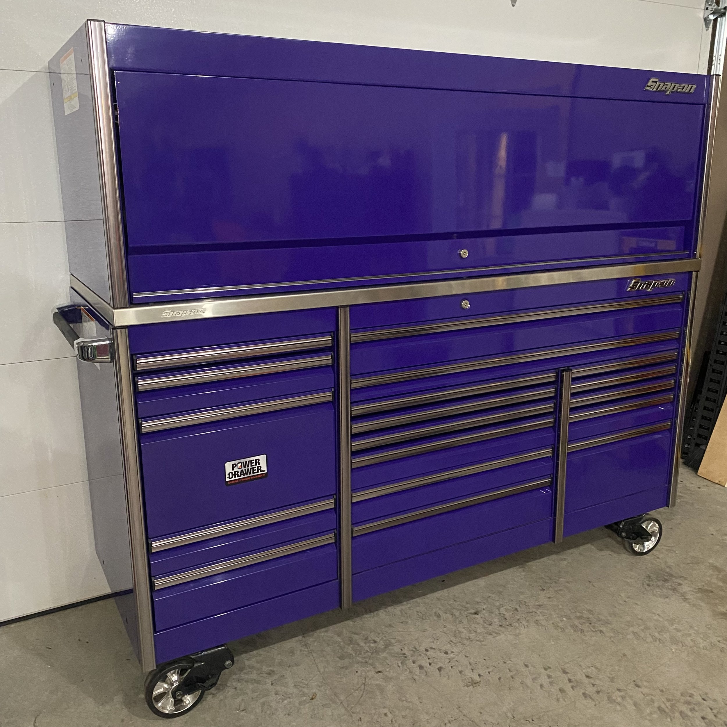 Snap-on Epiq 84” with Hutch