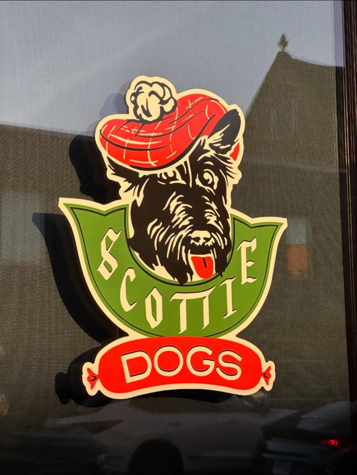 100% all beef, 0% dog. 

All jokes aside, this logo was a fun one. Now serving up @kinandkilt

#logodesign #graphicdesign #illustratedlogo