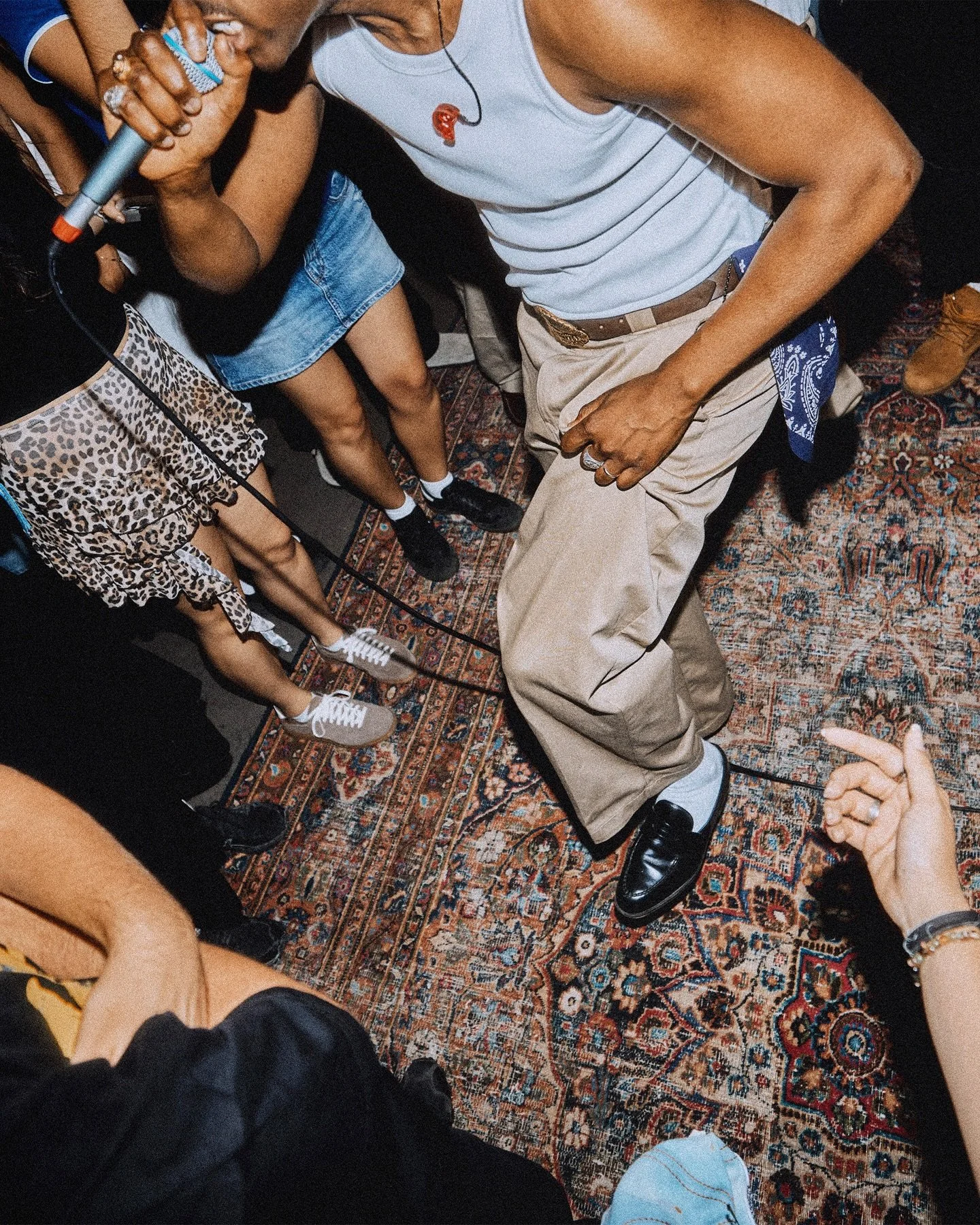 🇫🇷 Running around Paris with @princewaly. The last instalment of the latest Dickies campaign⚡️