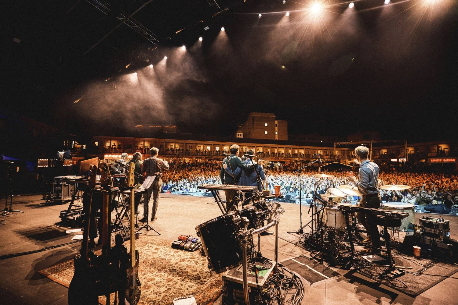 public service broadcasting mike palmer photo live music photography at halifax the piece hall show
