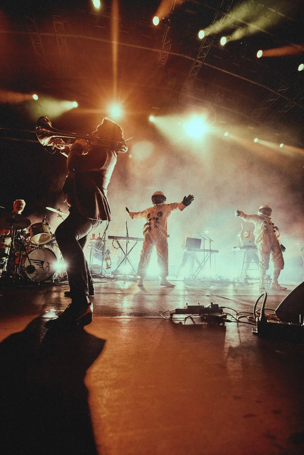 public service broadcasting mike palmer photo live music photography at halifax the piece hall show