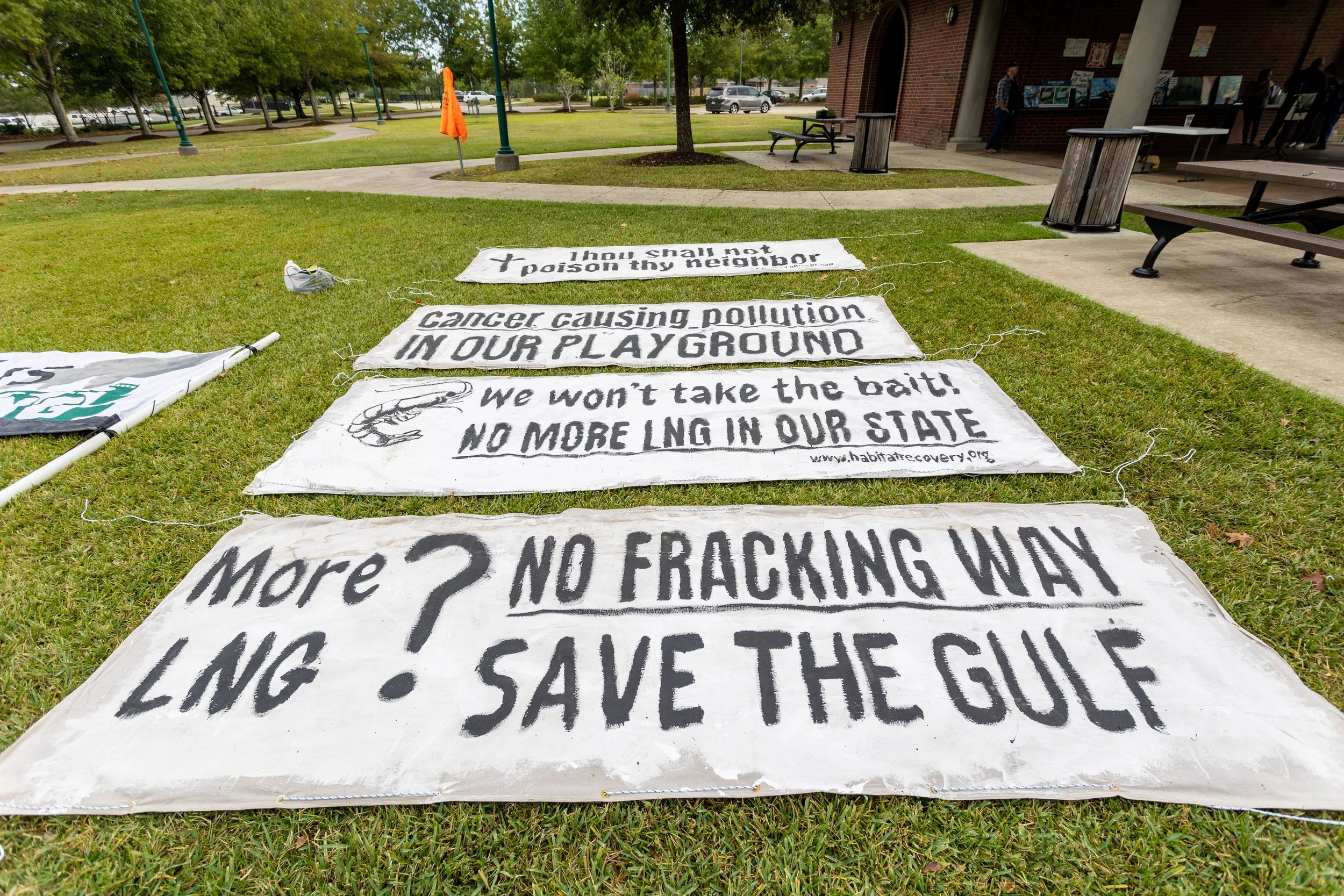 LABB_LNG Demo-02.jpg