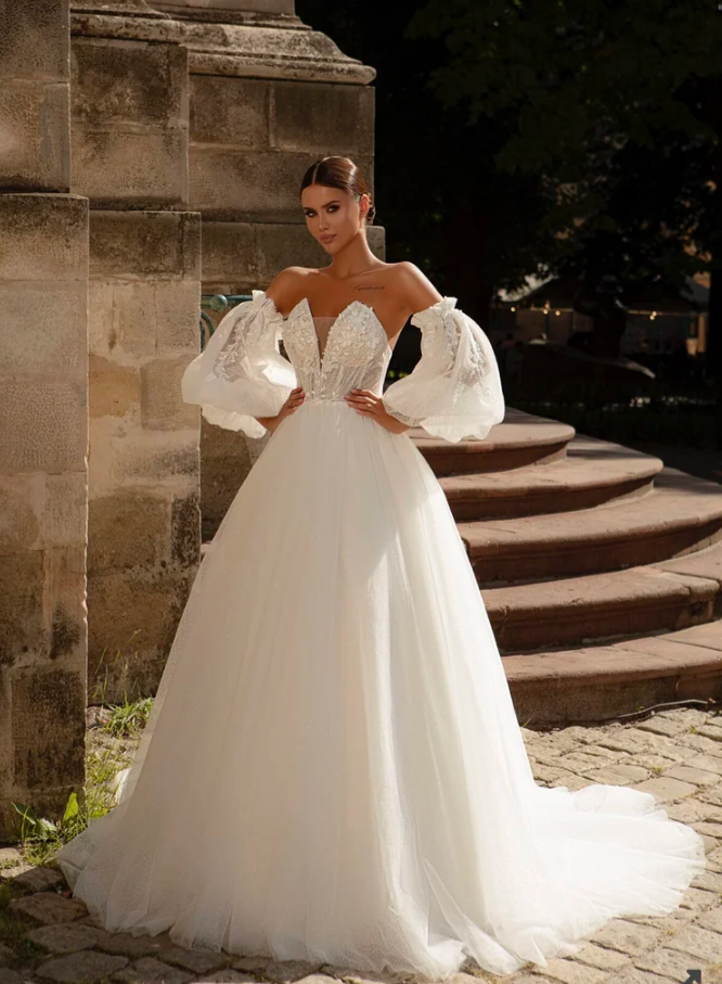 Wedding dress Mia collection 902