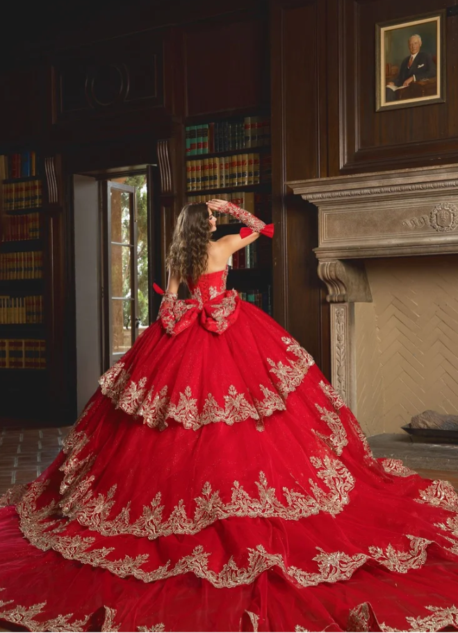 PQ1099 Dazzling Quince: Removable Gloves, Train & Bow.