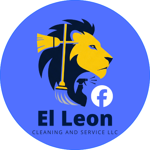 Logotipo de una empresa llamada 'El León Cleaning and Service LLC' con un león en el centro, un espantapájaros, y el ícono de Facebook, todo en un círculo azul.