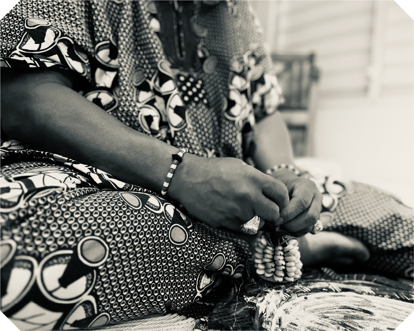 Nosotros-Slideshow-1 copy 5.png