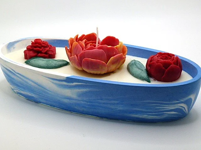 blue+white+flower+boatb.png