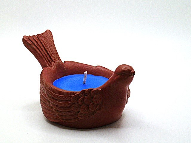 Artisanal Bird Tea Light Candle with Myrrh Scent
