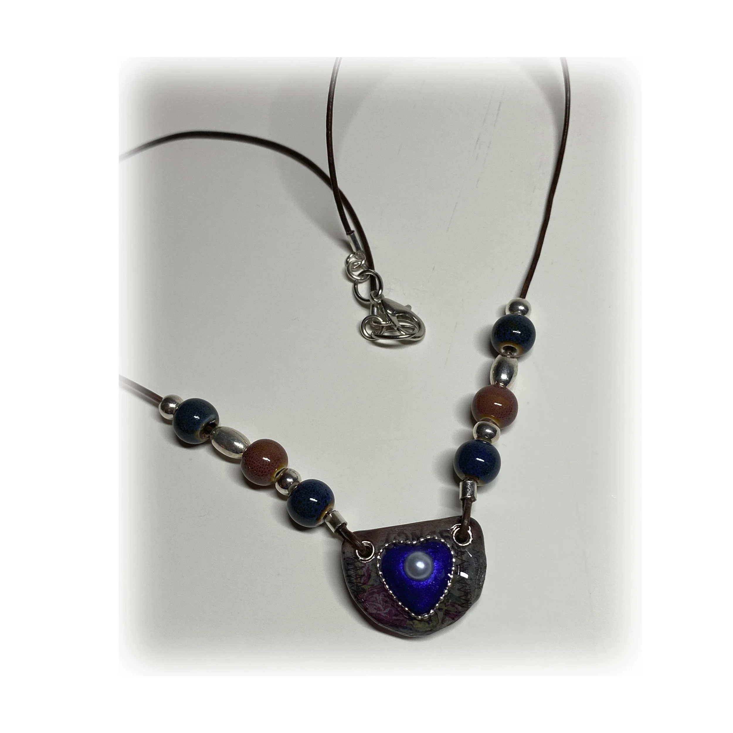 leatherbeadheart3.jpg