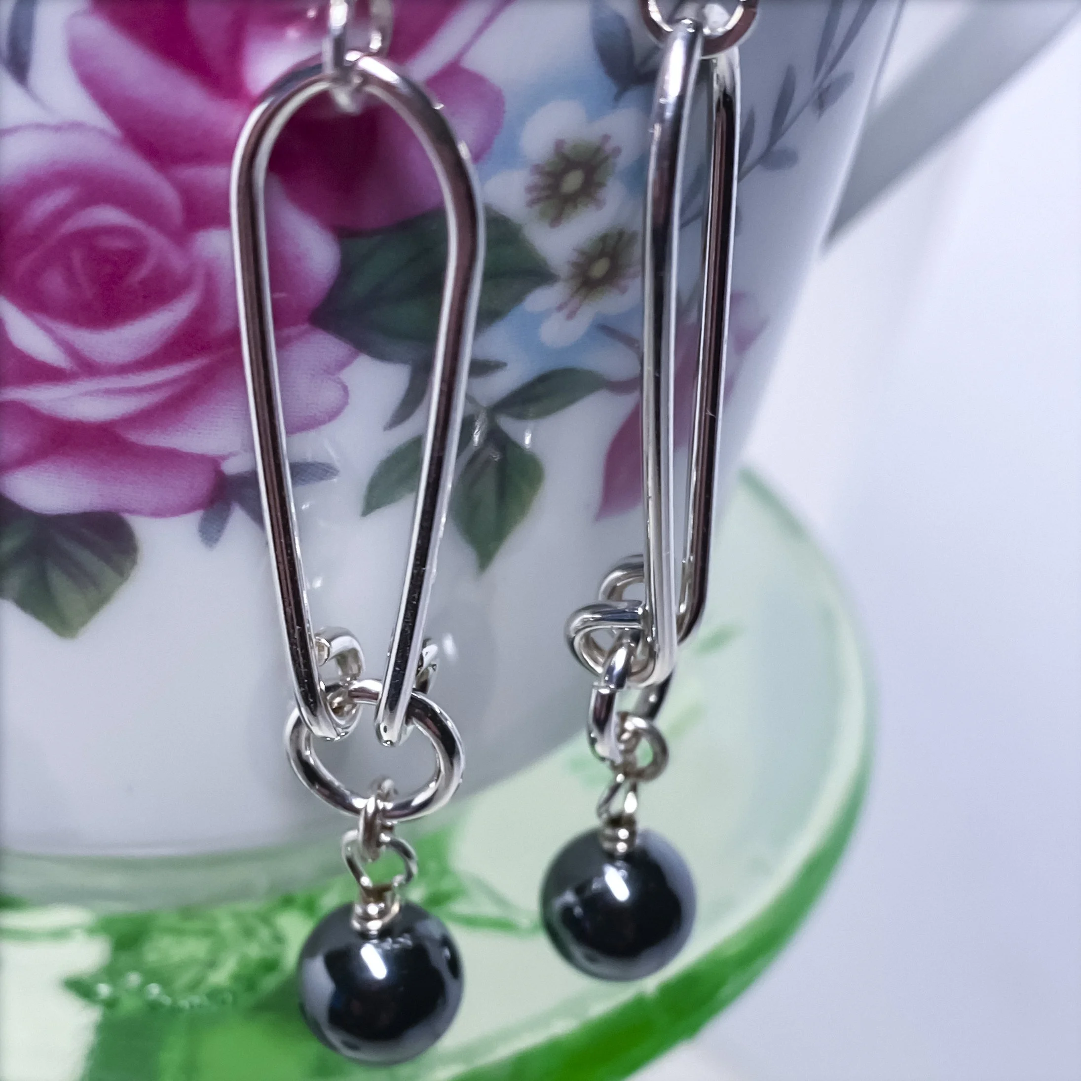 blackdropearrings1 copy.jpg