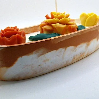 orange+white+flwr+boatd.png