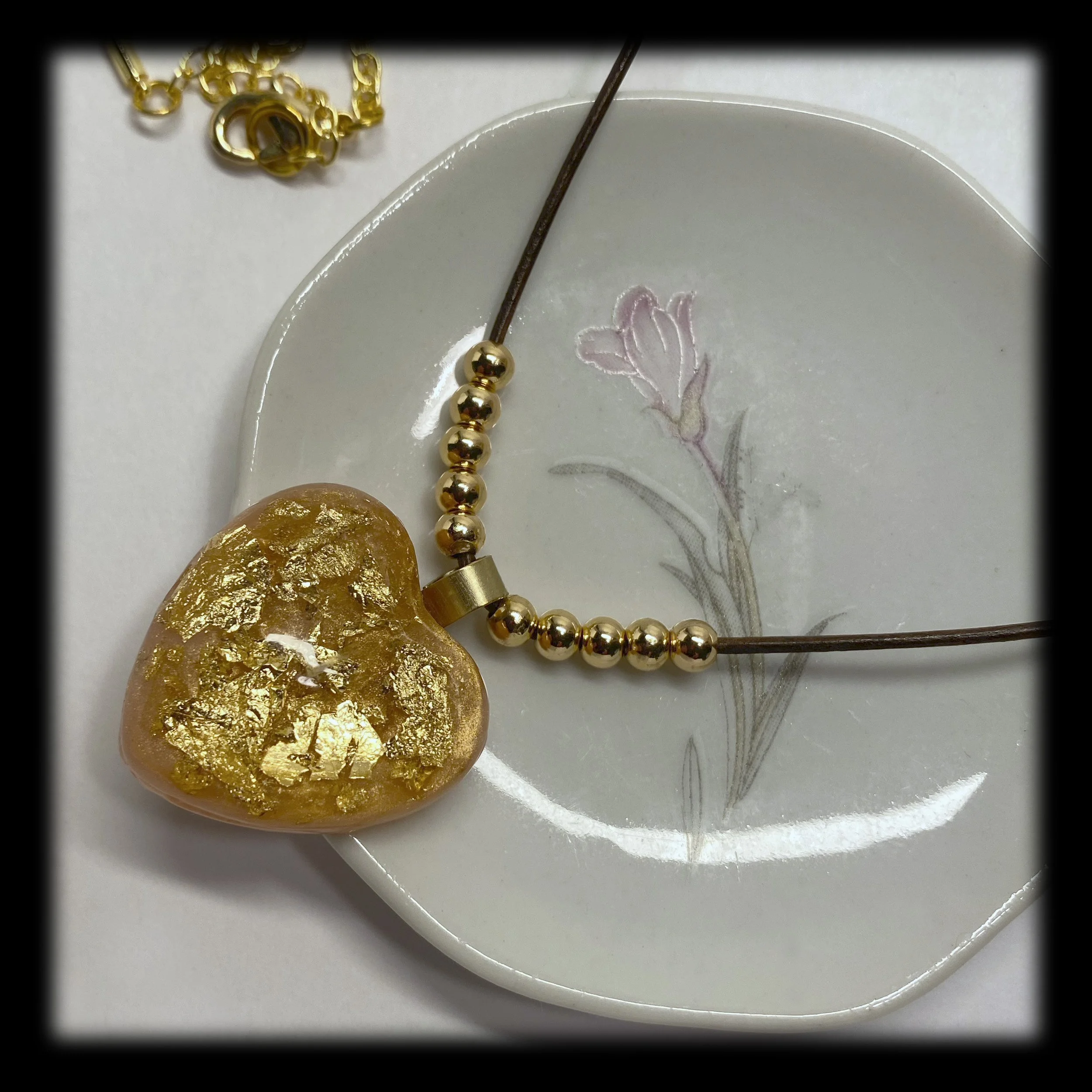goldennecklace5.jpg