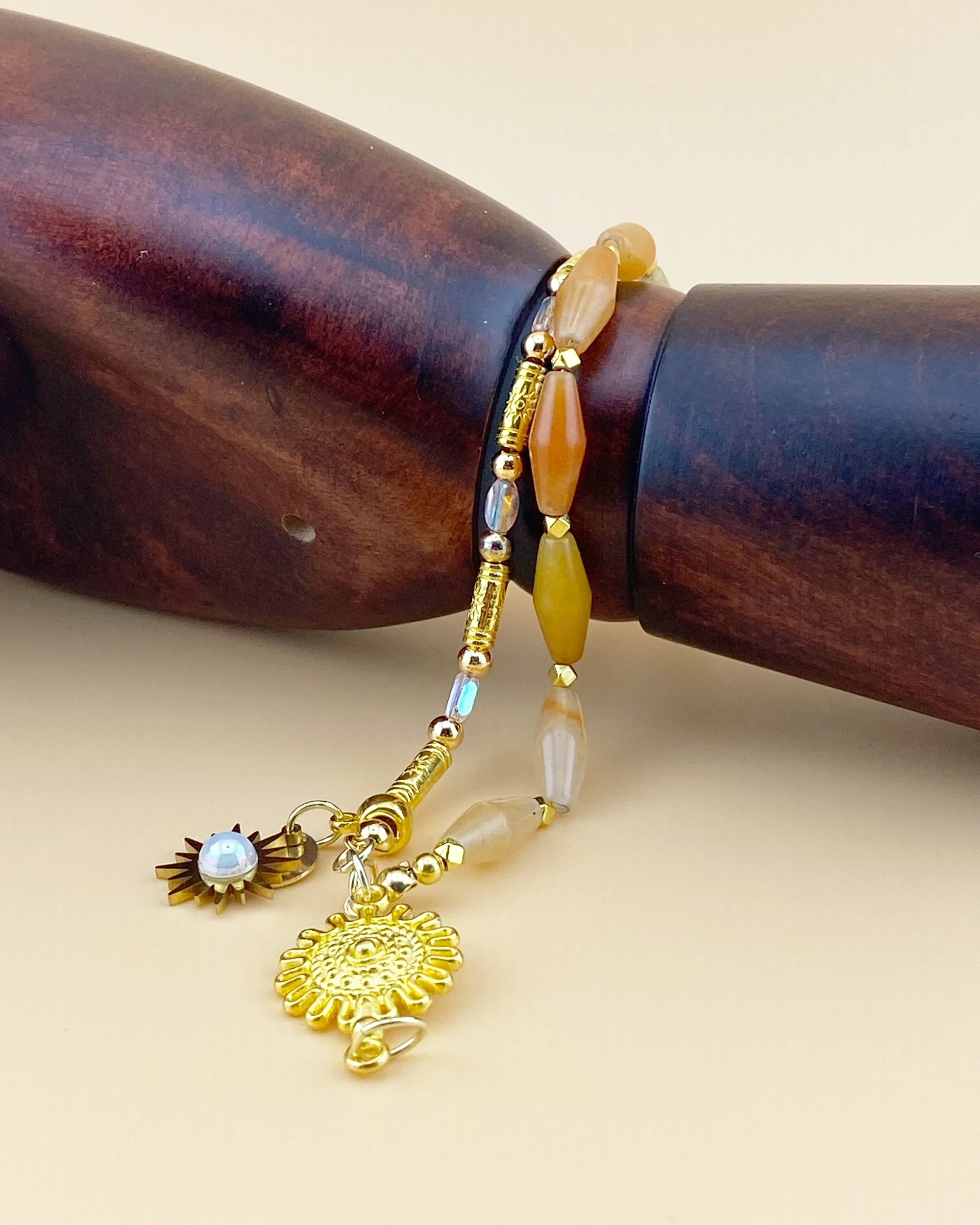 aventurine bicone gold bracelet5.jpg