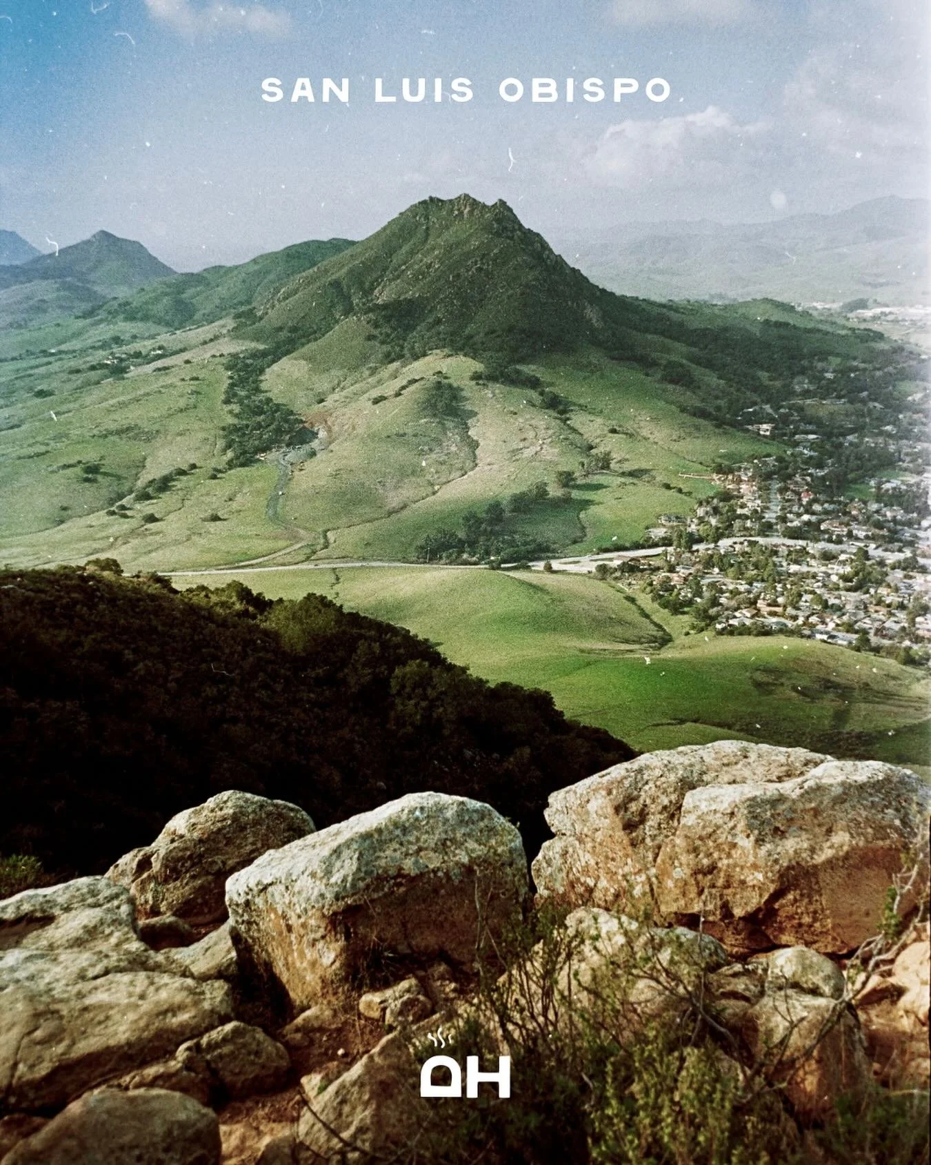 We love it here! Cool coastal mornings, mountain air, fog rolling in, and cold ocean water all make heat therapy feel right at home. People here move at a different pace, surf before work, trail time after, sunset with friends and a sauna fits natura