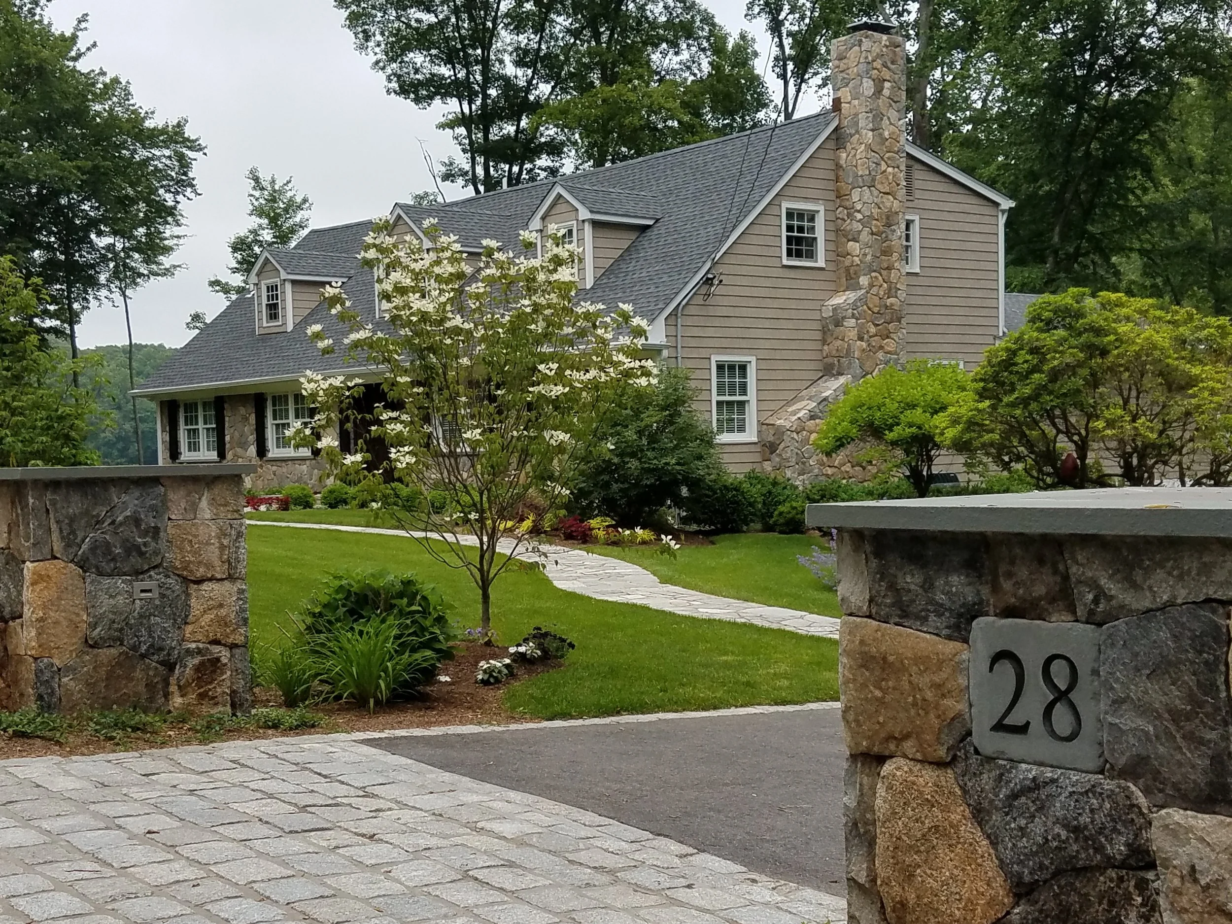 MAKEOVER WITH NEW WALL & DRIVEWAY DETAIL 