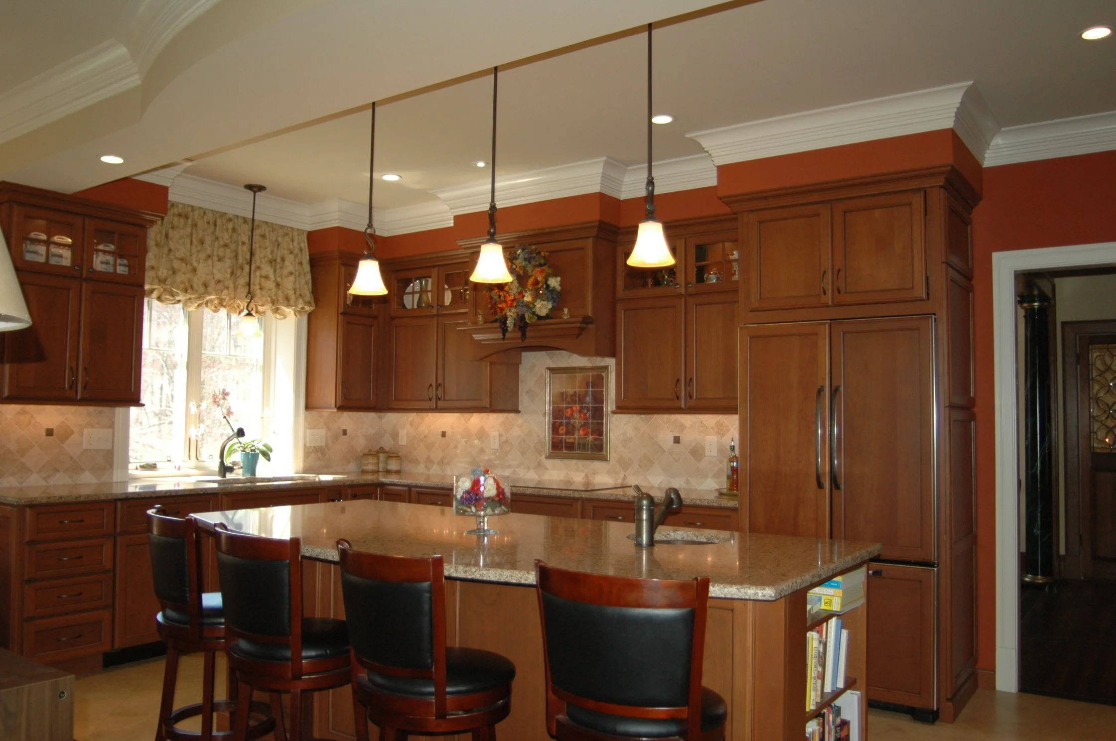 EASTON CUSTOM HOME KITCHEN.JPG