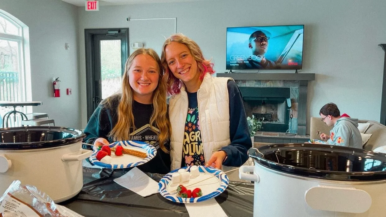 Wow, another fun and tasty event in the books! Thank you to everyone who came out and enjoyed the lemonade and fondue bar with us!!🍫🥤

Copper Beech hosts events like this EVERY MONTH! Want to join in on the fun?! APPLY AND SIGN YOUR LEASE TODAY!!✍?