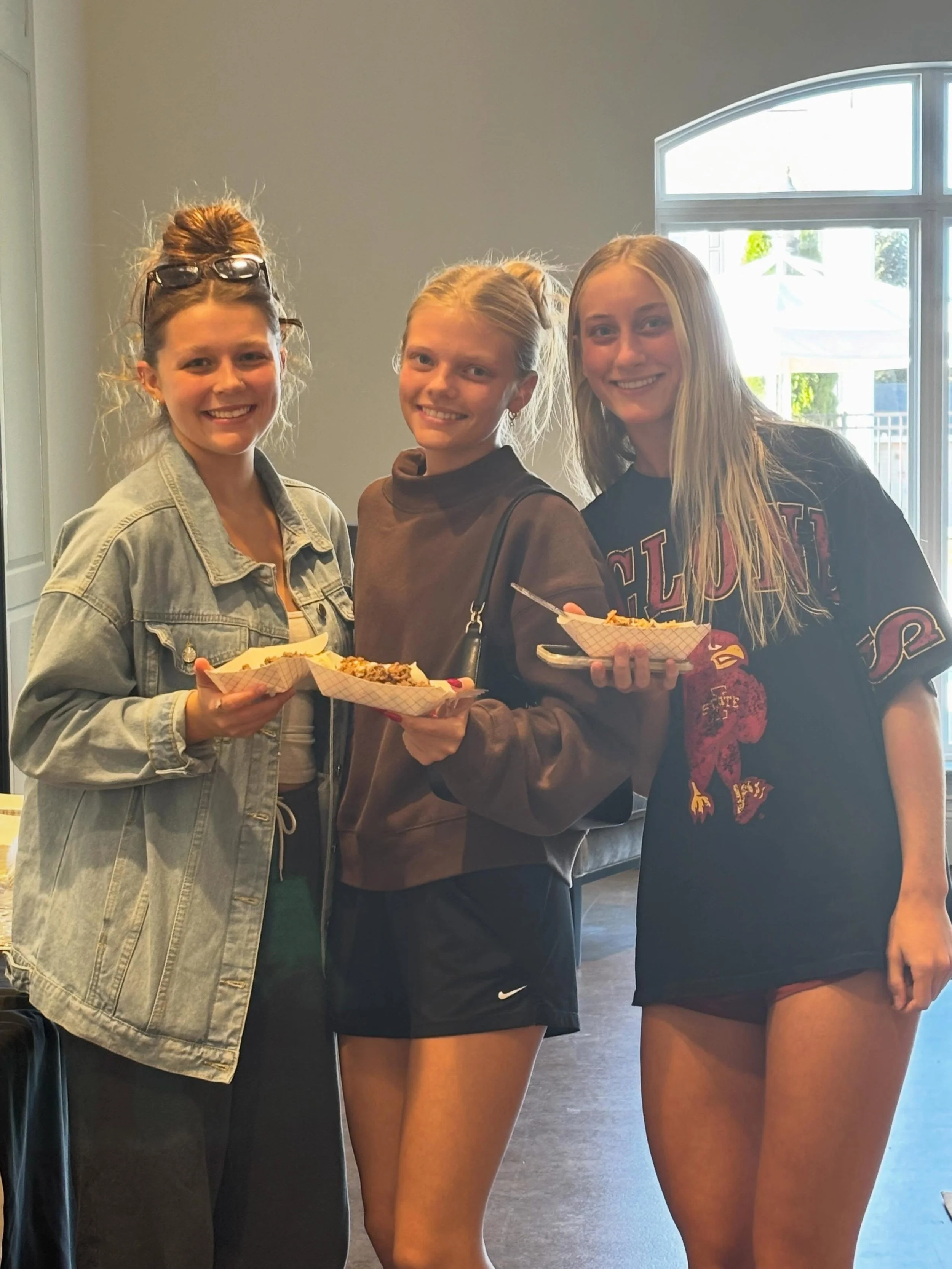 🧡 Good food, great company, and even better memories! 🌮✨

A big thank you to all our Copper Beech residents who came out to spend time with us yesterday! We loved getting to connect with everyone and enjoy a fun evening together. 🥰

We appreciate 