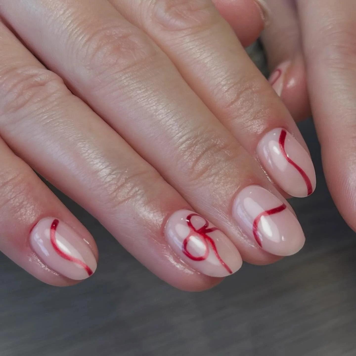 Girlie Christmas ❤️✨

@the_gelbottle_inc 
@lucypastorellitools_ 
@katiebarnes.toolrange