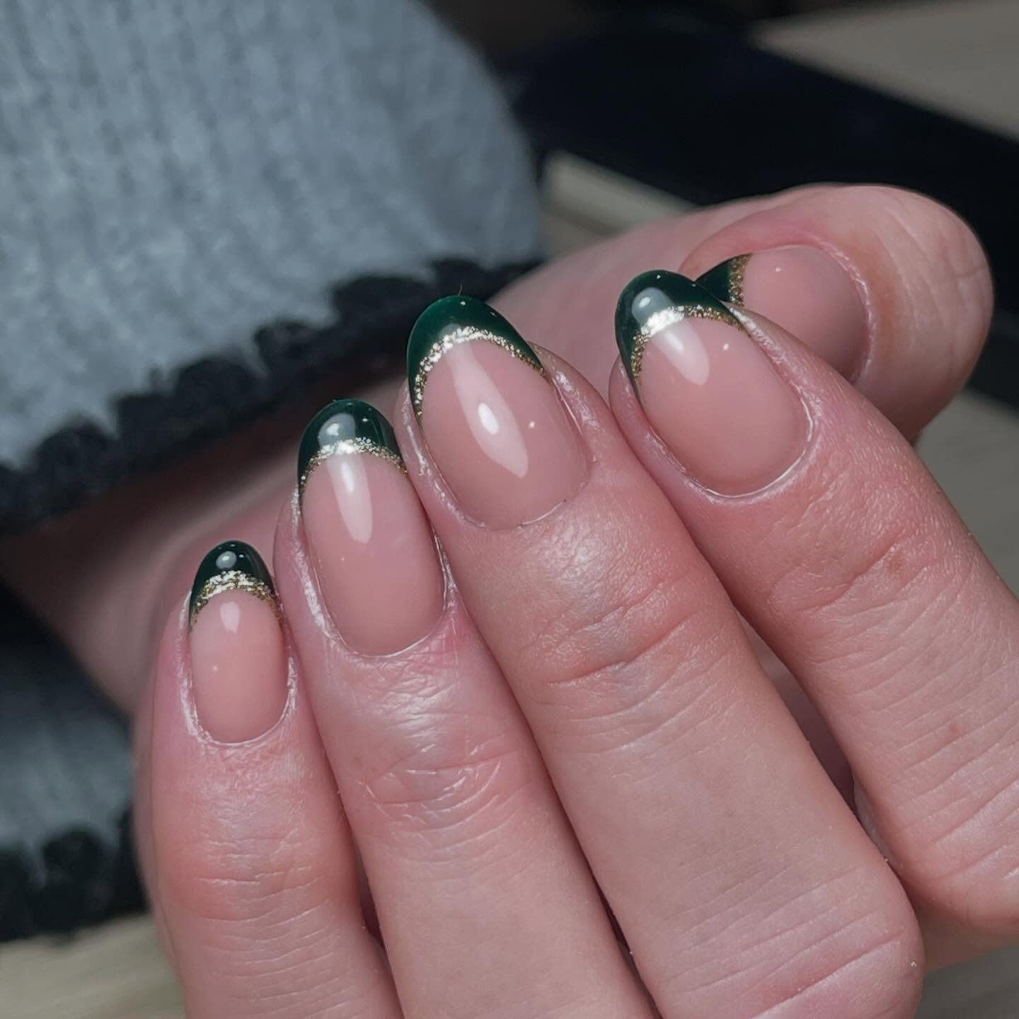 Double French 🎄

@katiebarnes.toolrange 
@the_gelbottle_inc 
@lucypastorellitools_