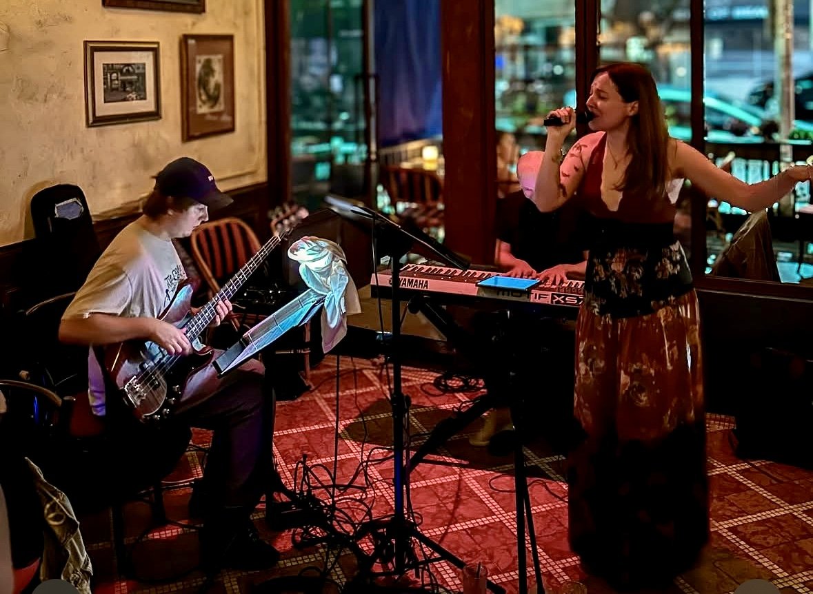 Holly Pyle Trio @ Bar Bacari, Culver City