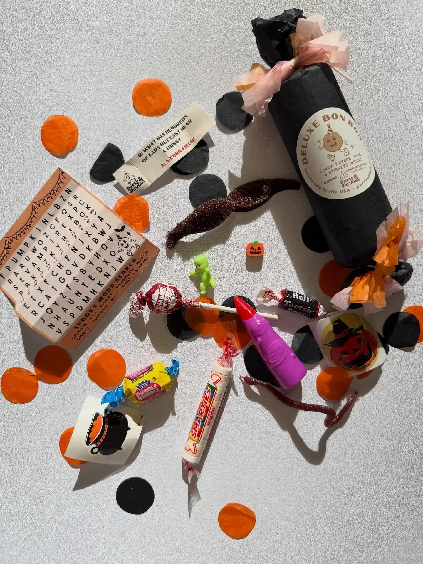 Halloween is almost here! Grab a vintage surprise Bon Bon for your little friends &mdash; they&rsquo;re spooky, sweet, and so much fun! 👻