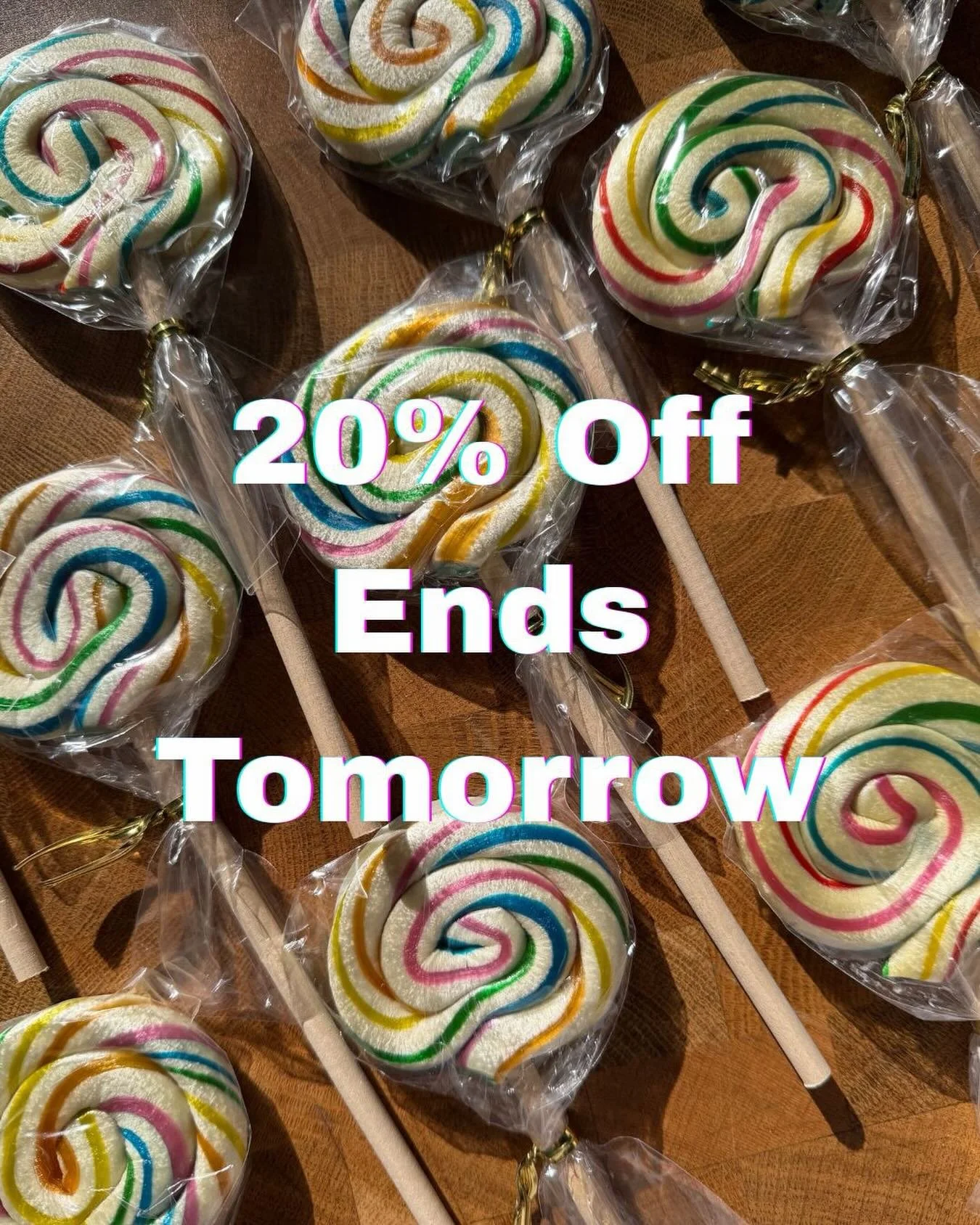 Just a reminder that everything in the shop is still 20% off and the sale wraps up tomorrow. If you have been meaning to stop in, now is the time. I would love to see you and help you find something special.