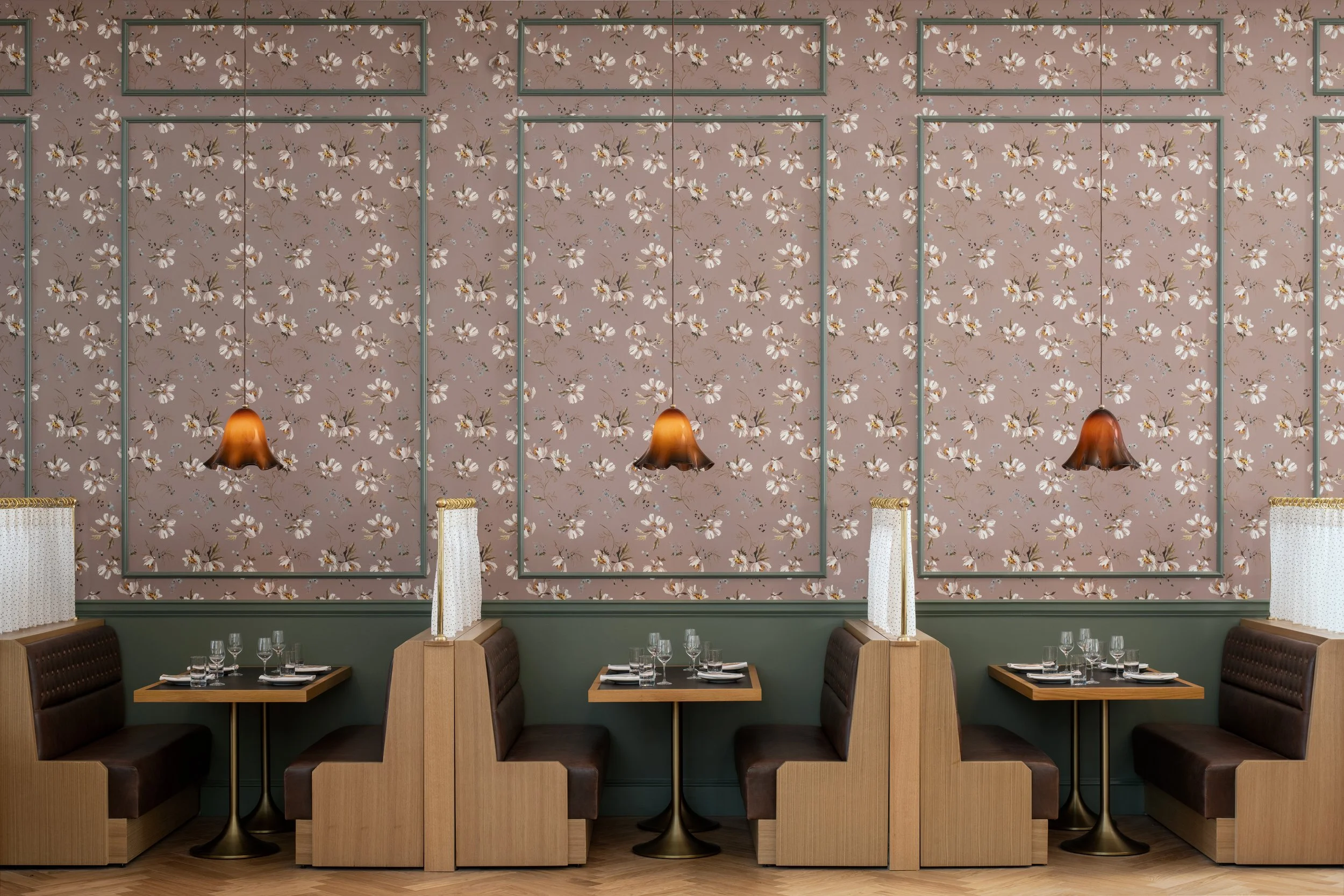 Dogwood Charlotte - Banquettes Wide.jpg