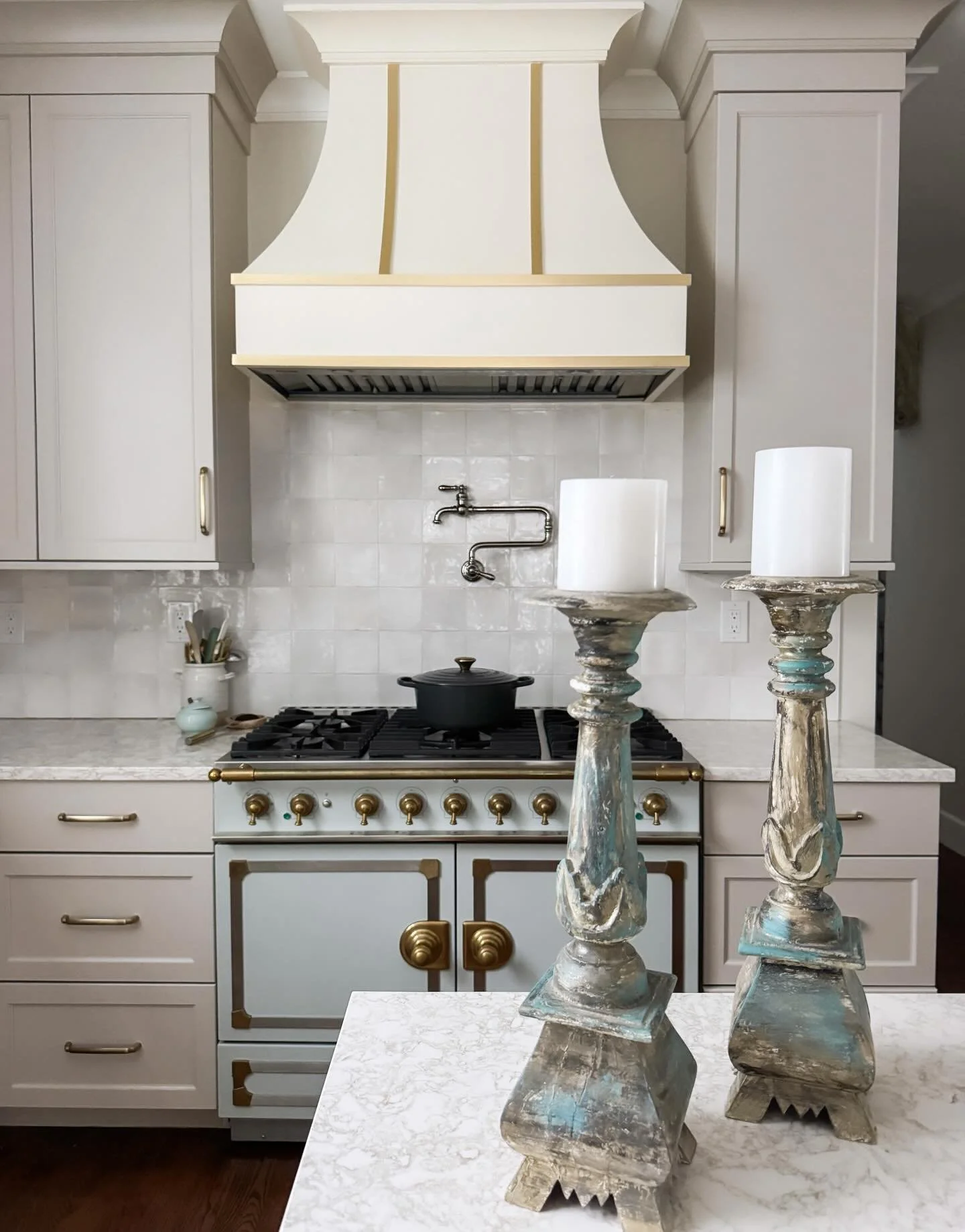 A serendipitous find while sourcing for my latest shoot&mdash;vintage candlesticks discovered at a local consignment shop, perfectly pulling the tone of my La Cornue range and equally at home in the dining room. Proof that when you find the right pie