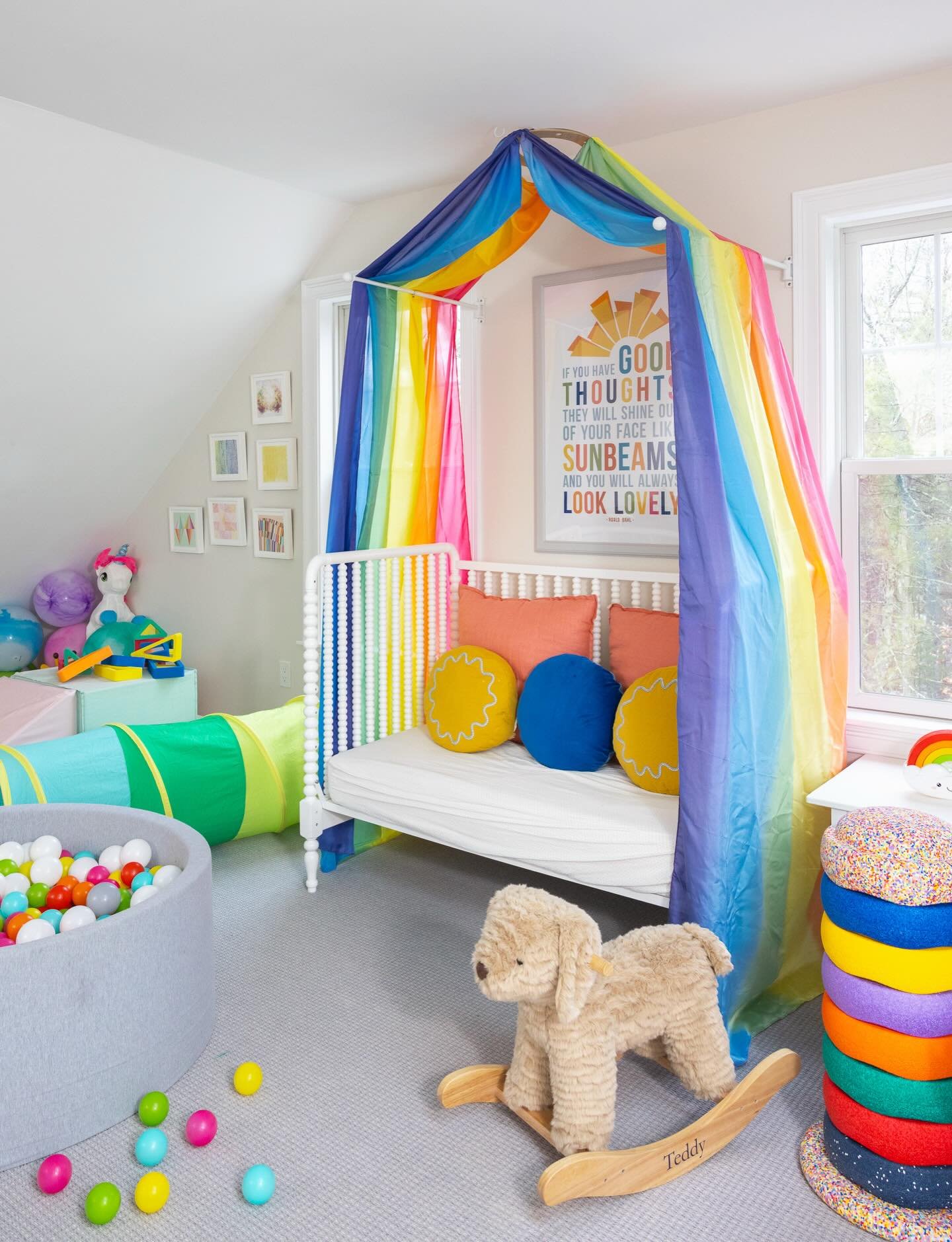 Happy school vacation week ✨

In our playroom, I created a sweet reading nook made from our @serenaandlily Webster crib enveloped by the colorful @sarahssilks playsilks 🌈

The vision: a cozy spot for quiet stories.
The reality: a fully operational t