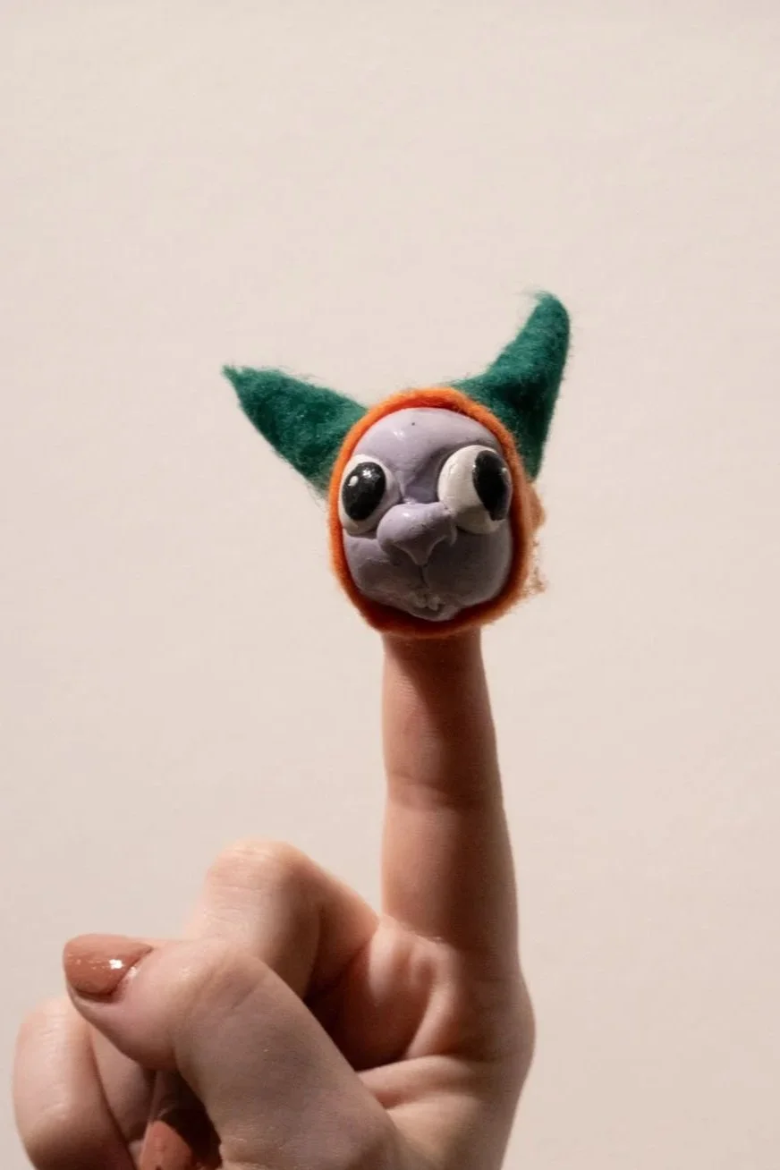 The+Carrot+Jester+Finger+Puppet.jpg