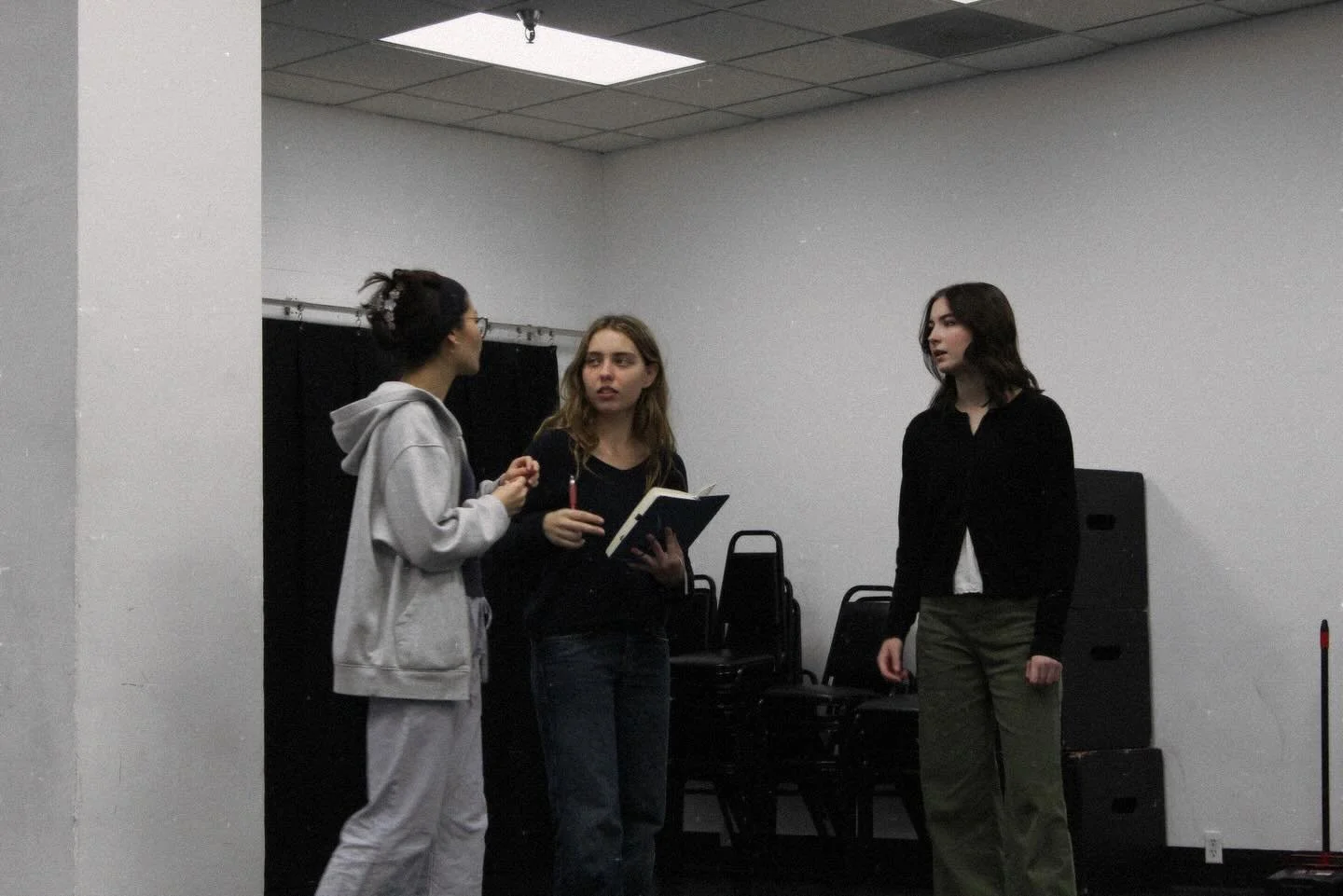 THE THREE PEOPLE YOU MEET IN HEAVEN

Rehearsal photos @centredgaze 

#ShowYourWorkCalArts