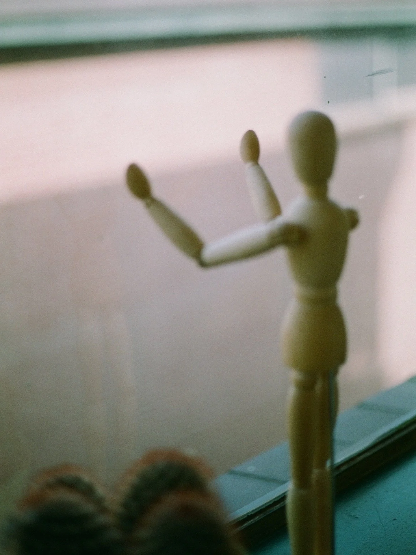 Wooden Longing.

#amersfoort #yashica #expiredfilmclub #35mm 

@33punt.studio 

March 2026

Dev &amp; Scan @analogue.ams