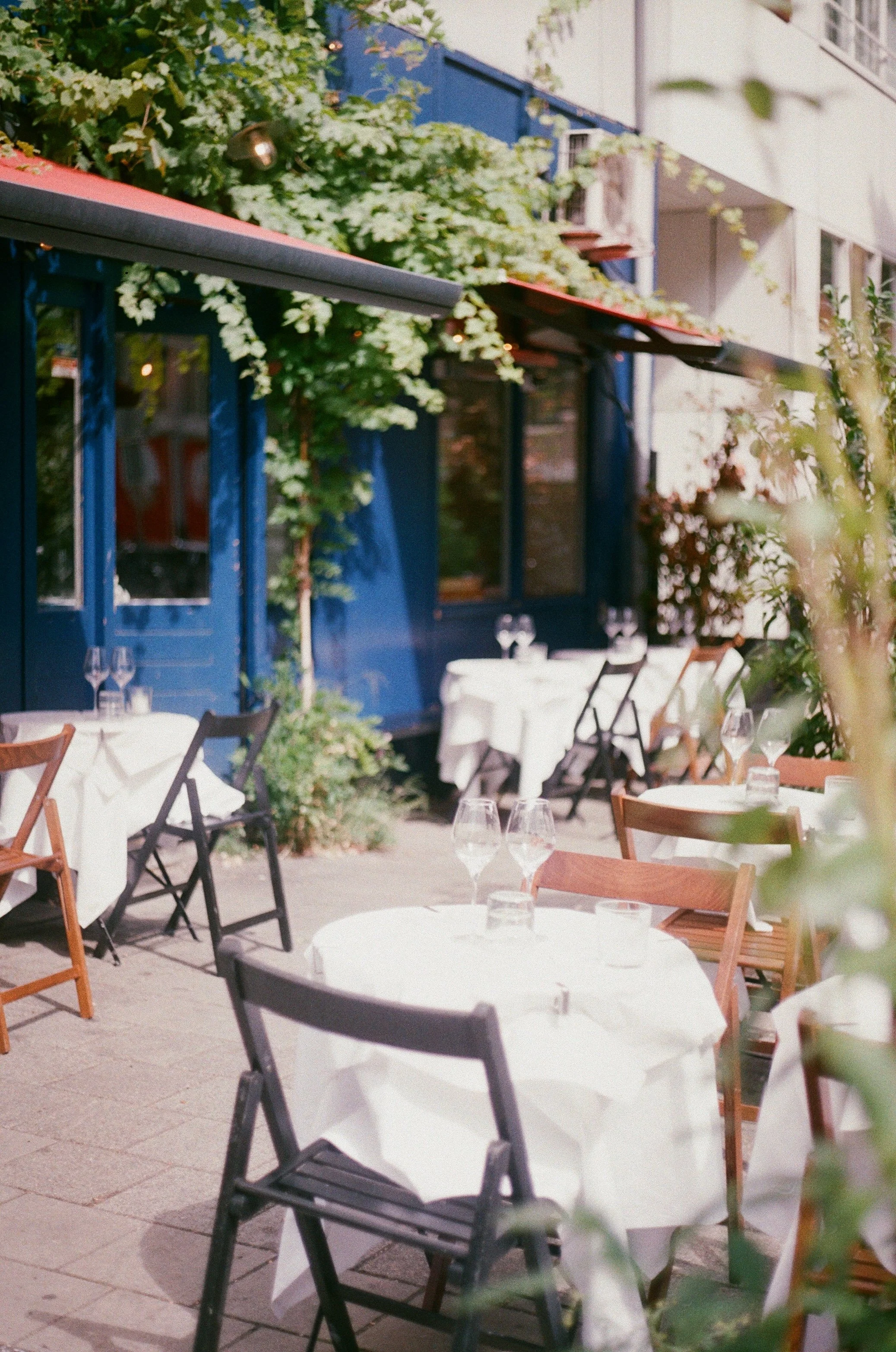 "Beurré"
Amsterdam, Summer 2025
35mm film