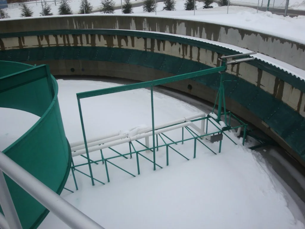 15. Secondary Clarifier Rapid Return Piping:
Return activated sludge (RAS) is collected through the rapid sludge return (RSR) system in each clarifier.  The RSR system consists of a series of pipes extending from points along the radius of the rotati