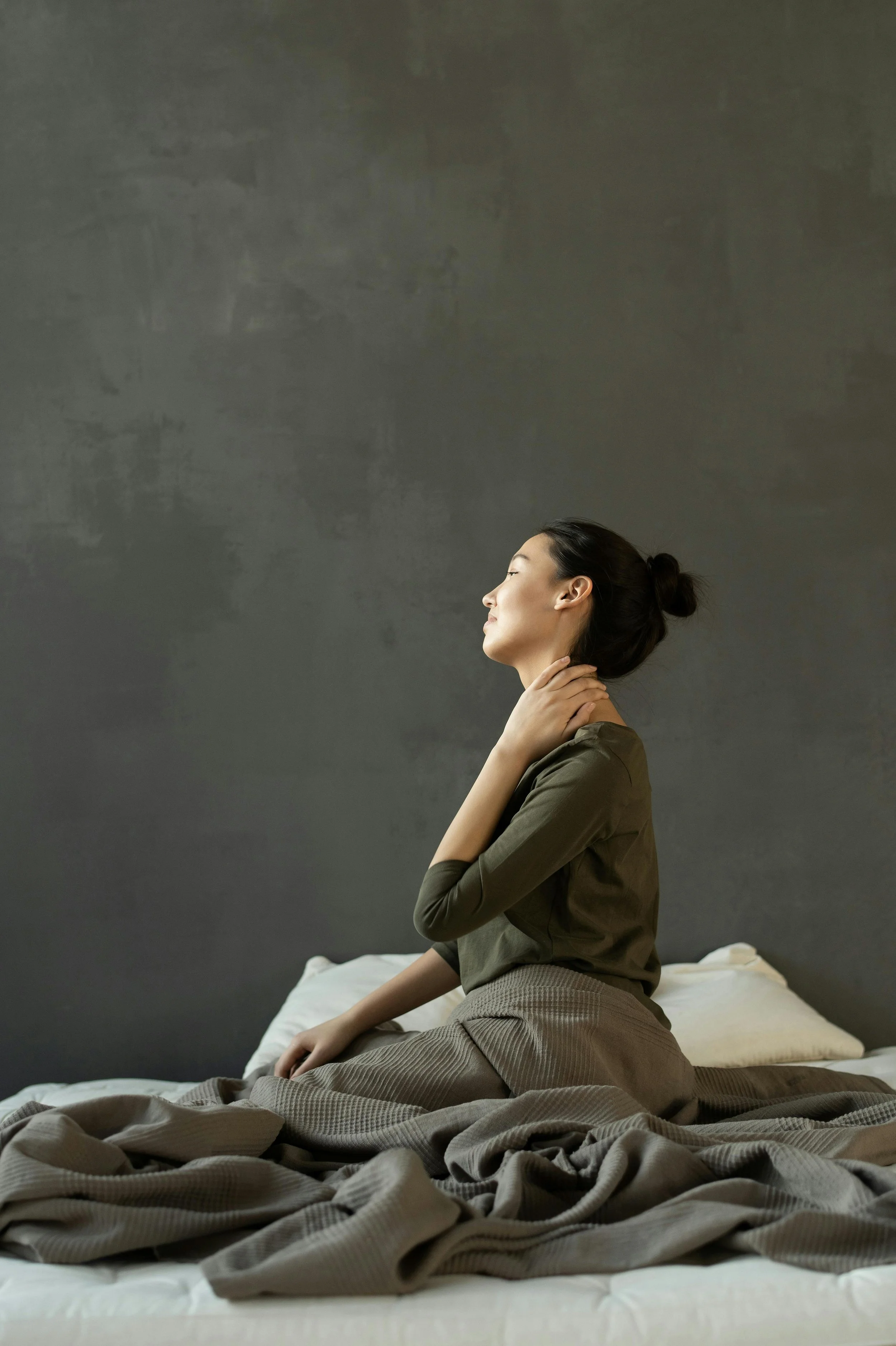 3 Subtle Signs Your Body Is Trying to Tell You Something