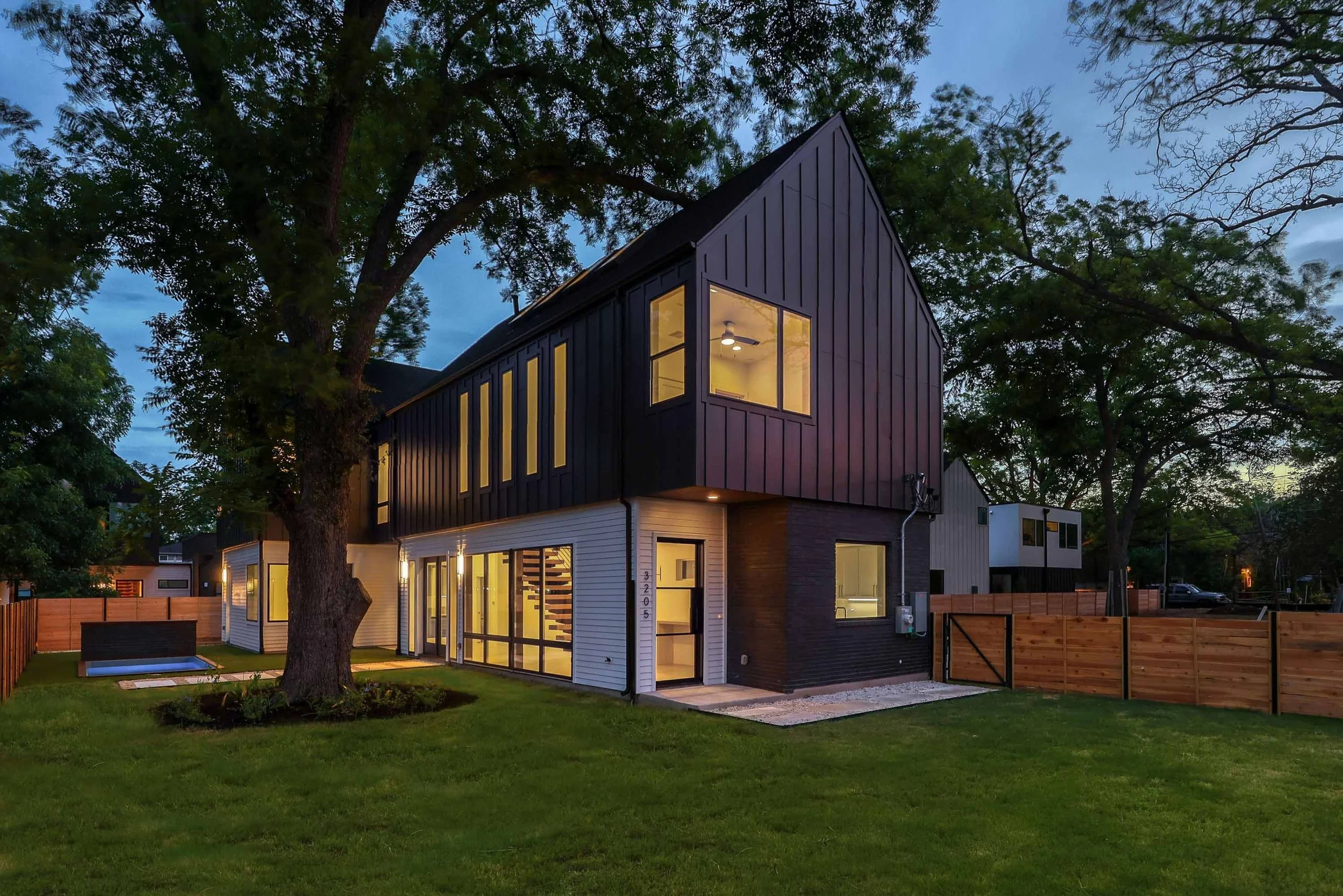We build beautiful custom homes. 